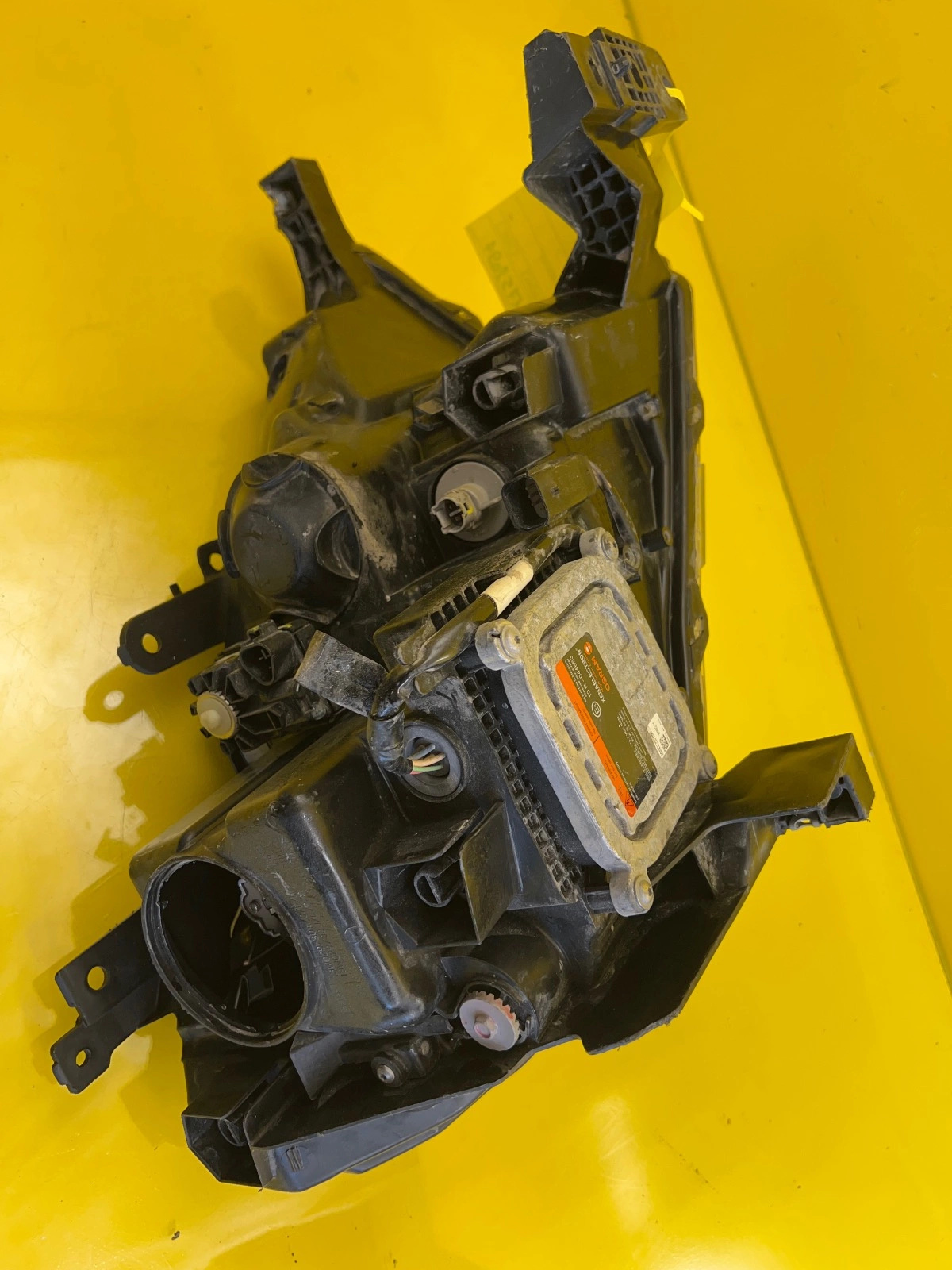 Reflektor Lampa Lewa Ford Ranger Raptor XENON Autolamps 5 Reflektor Lampa Lewa Ford Ranger Raptor XENON