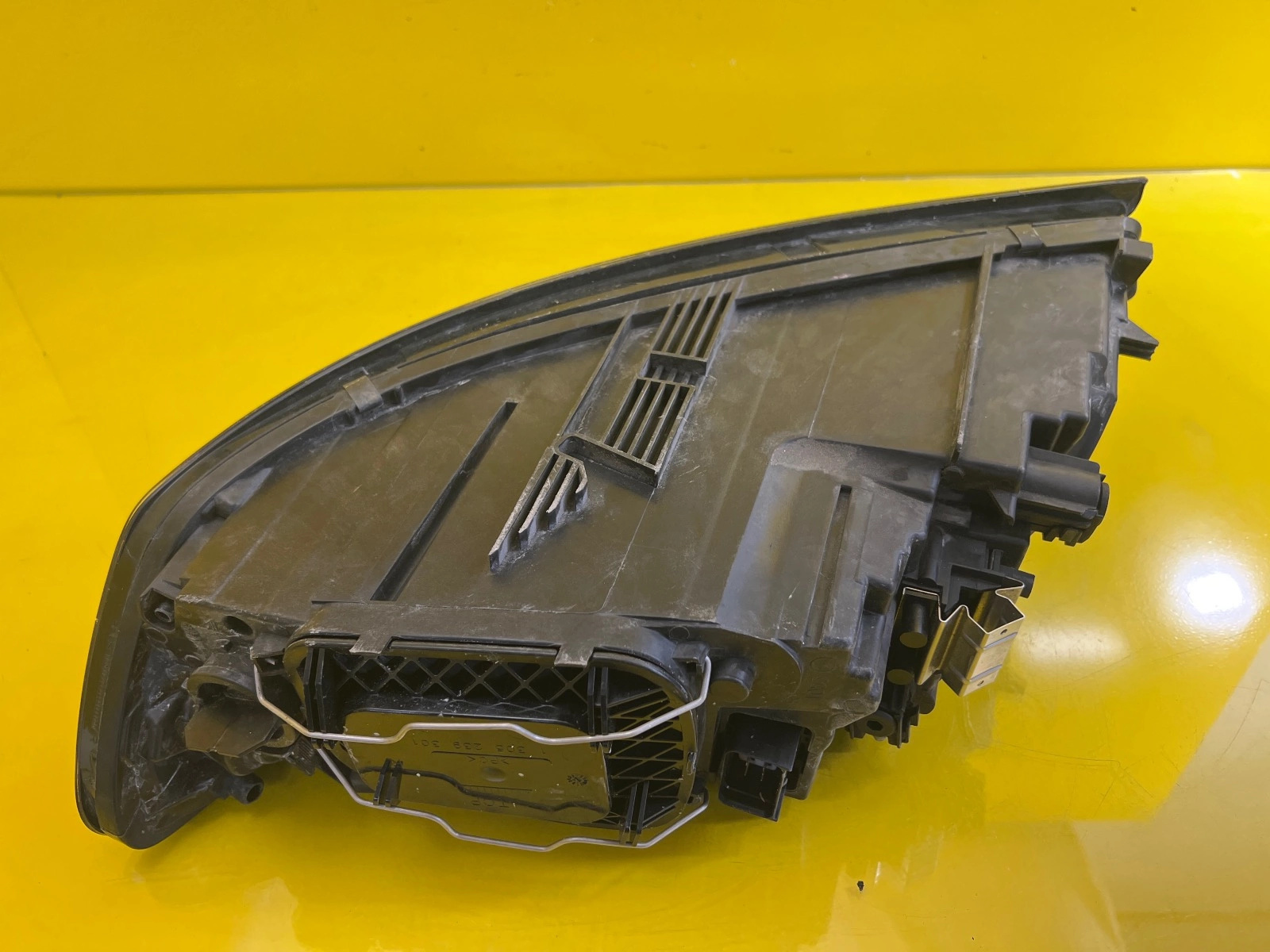 Reflektor Lampa Prawa Volvo S40 V50 Lift 07-12 31265699 Xenon Autolamps 5 Reflektor Lampa Prawa Volvo S40 V50 Lift 07-12 31265699 Xenon