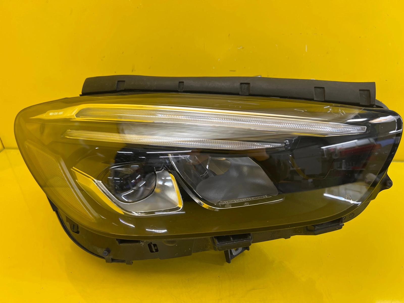 Reflektor Lampa prawa Mercedes B-Klasa W247 Full Led A2479062603 Autolamps Reflektor Lampa prawa Mercedes B-Klasa W247 Full Led A2479062603