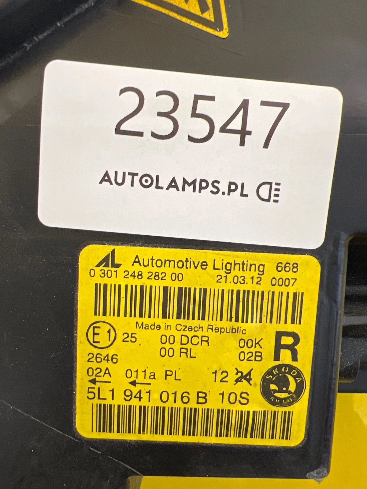 Reflektor Lampa Prawa Przednia Skoda Yeti 5L Xenon 5L1941016B Autolamps 2 Reflektor Lampa Prawa Przednia Skoda Yeti 5L Xenon 5L1941016B