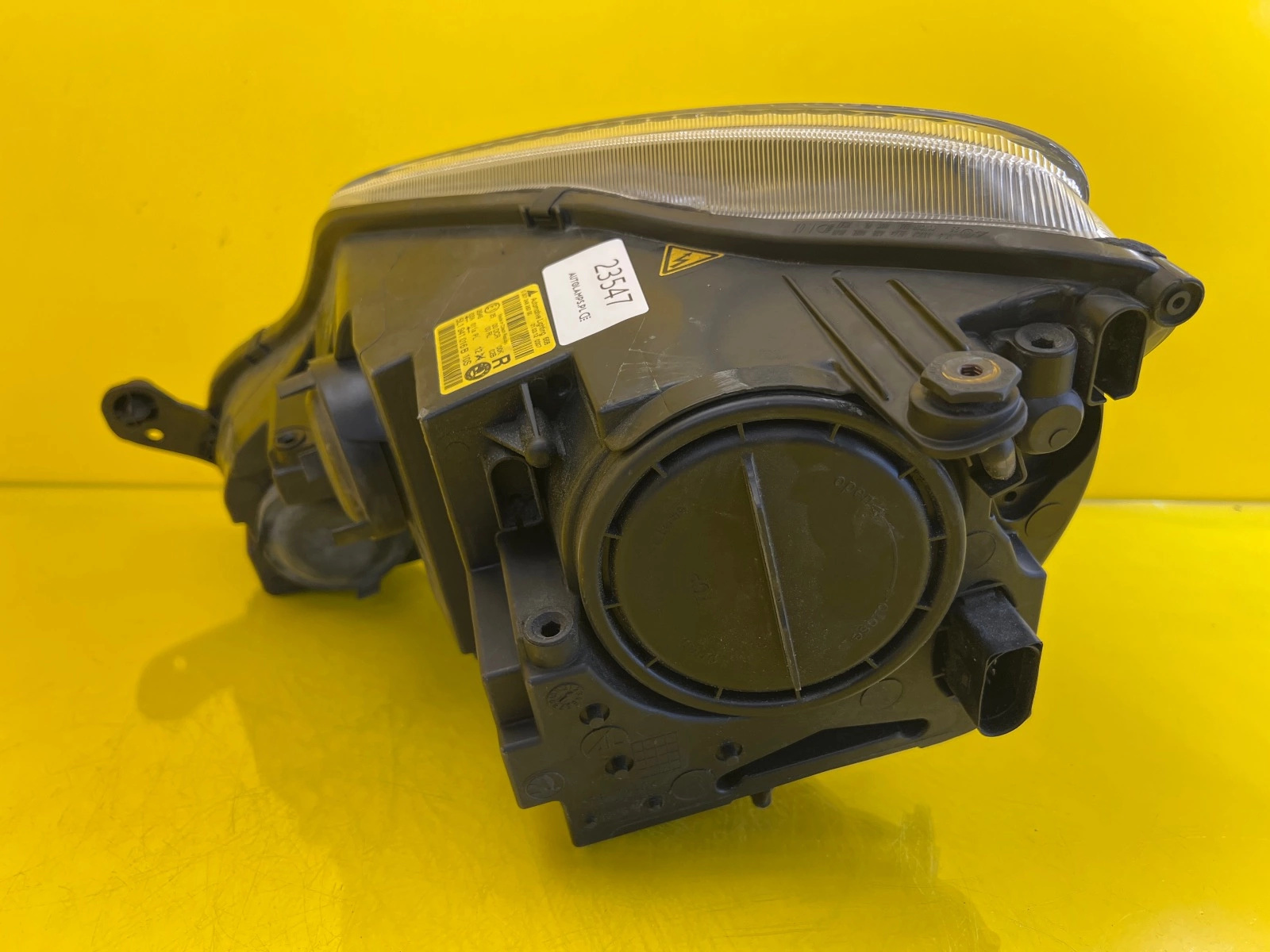 Reflektor Lampa Prawa Przednia Skoda Yeti 5L Xenon 5L1941016B Autolamps 4 Reflektor Lampa Prawa Przednia Skoda Yeti 5L Xenon 5L1941016B