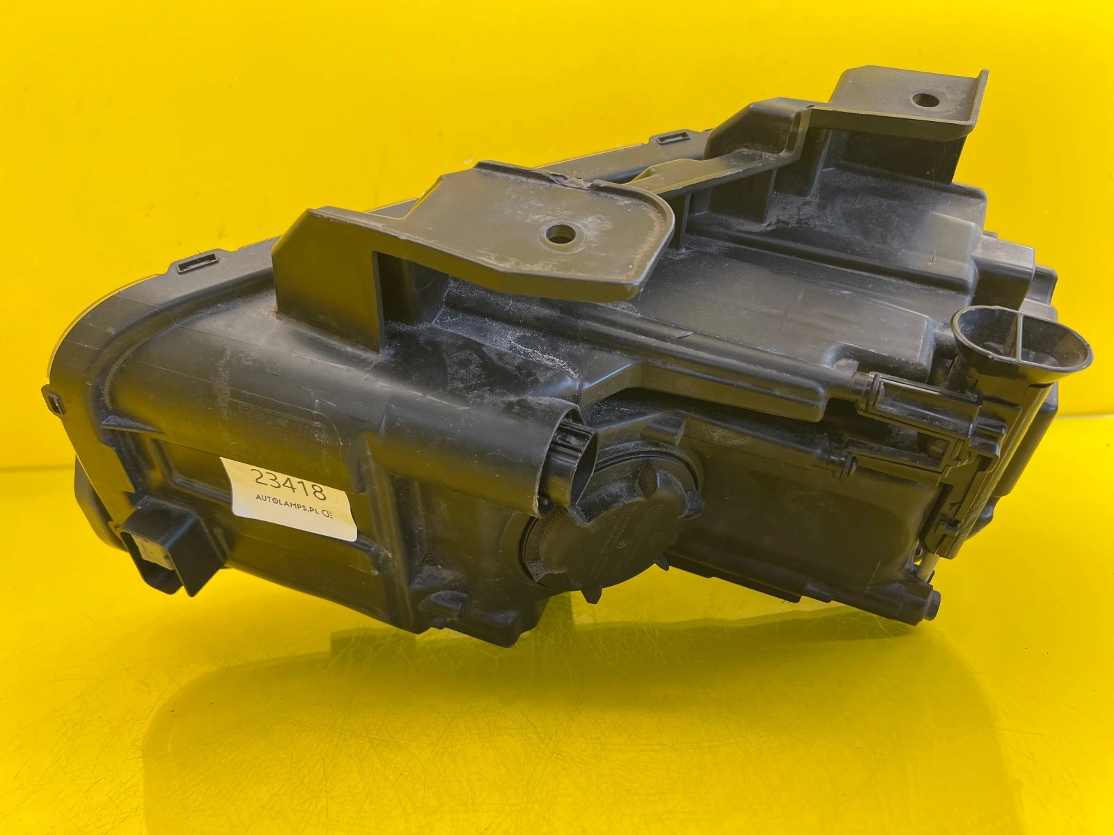 Reflektor Lampa Prawa Hyundai Kona 17-20 Dół Full Led EU Autolamps 3 Reflektor Lampa Prawa Hyundai Kona 17-20 Dół Full Led EU