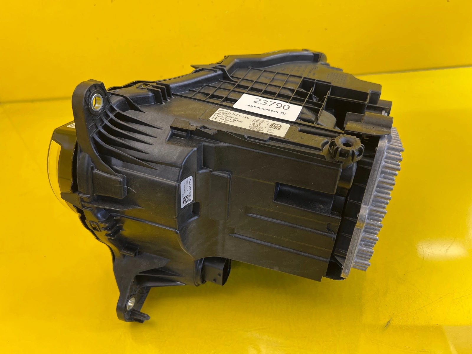 Reflektor Lampa Prawa Przednia Land Rover Defender 2 LED 20- Autolamps 3 Reflektor Lampa Prawa Przednia Land Rover Defender 2 LED 20-