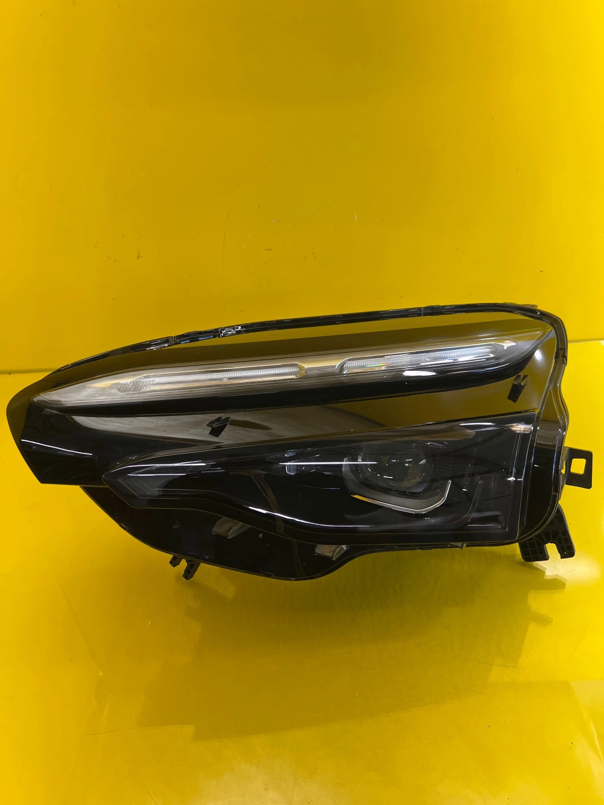 Reflektor Lampa Lewa Przednia Nio ES8 Full Led CN000000296 Autolamps Reflektor Lampa Lewa Przednia Nio ES8 Full Led CN000000296