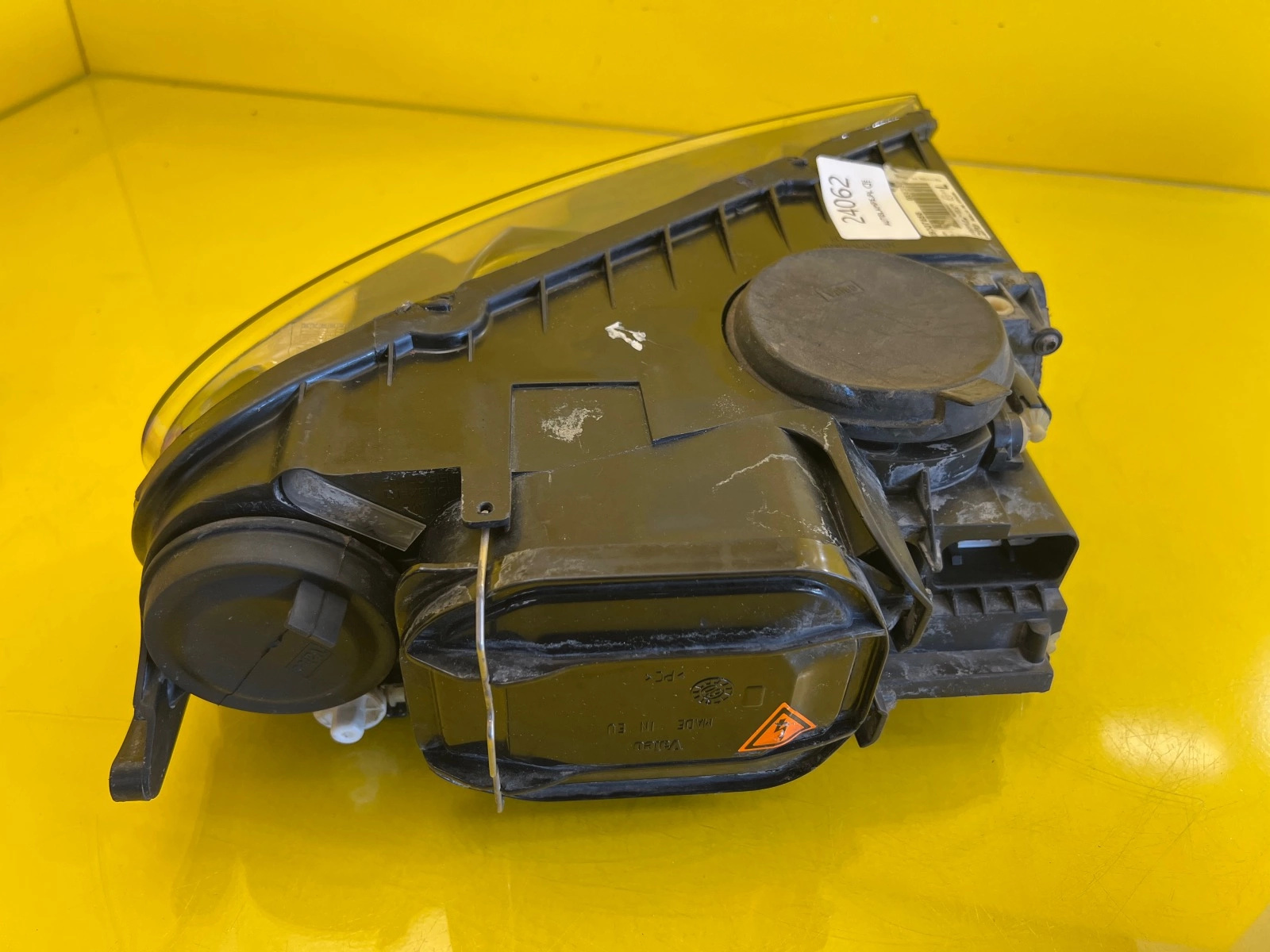 Reflektor Lampa Lewa Przednia VW Touareg 1 7L6 02-06 Xenon Autolamps 4 Reflektor Lampa Lewa Przednia VW Touareg 1 7L6 02-06 Xenon