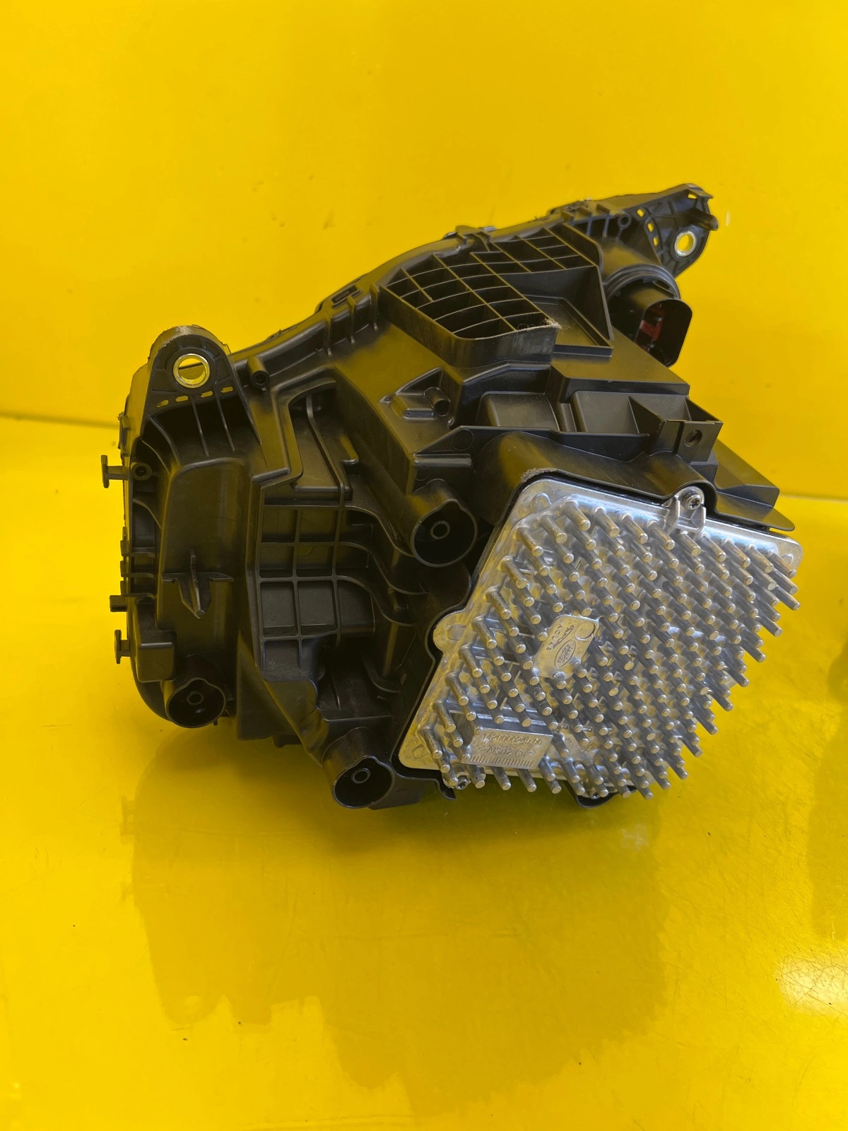 Reflektor Land Rover Defender 2 L663 20- Lampa Lewa Prawa Full Led L8B2-13W030-FJ Autolamps 6 Reflektor Land Rover Defender 2 L663 20- Lampa Lewa Prawa Full Led L8B2-13W030-FJ