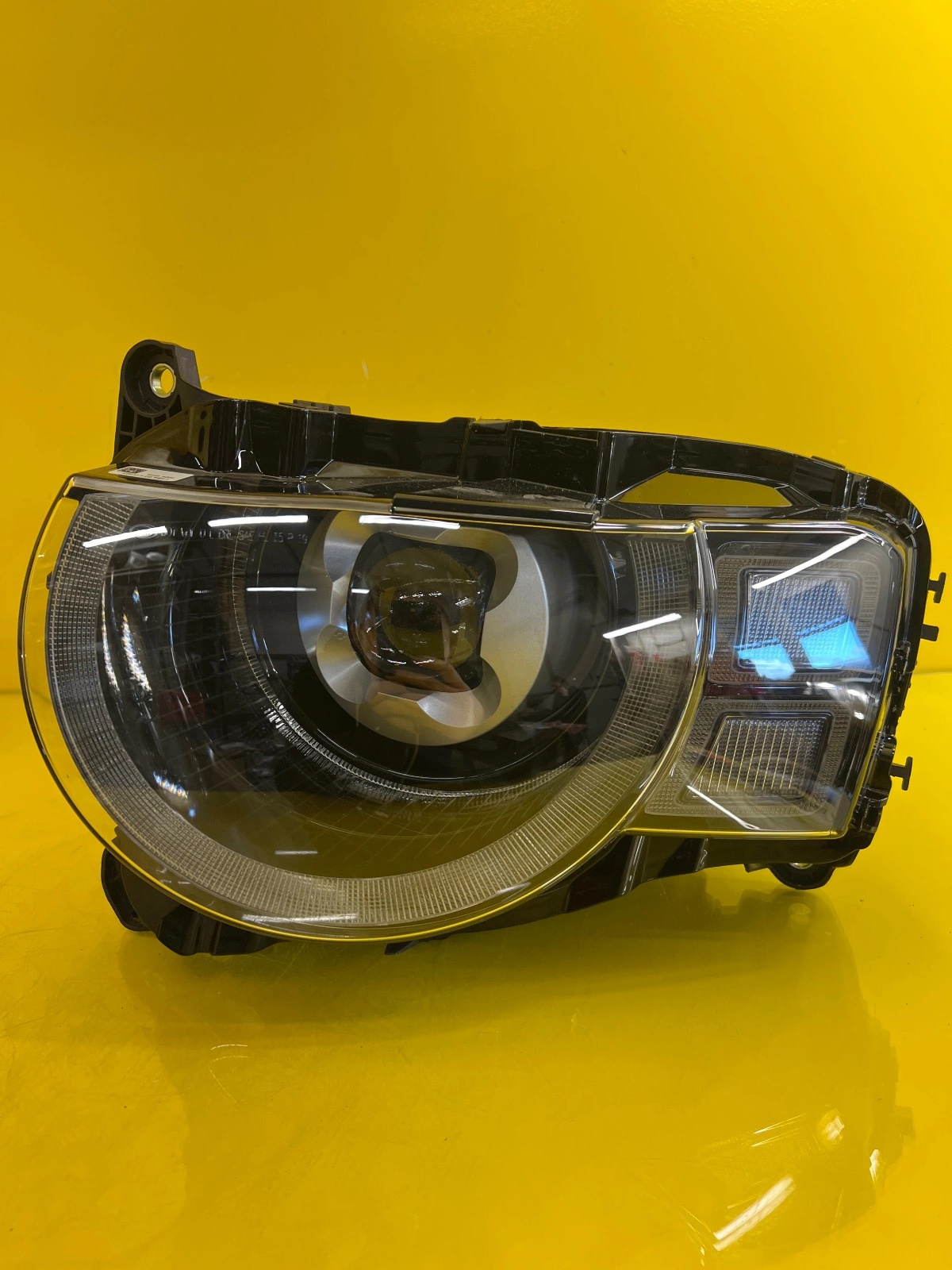 Reflektor Land Rover Defender 2 L663 20- Lampa Lewa Prawa Full Led L8B2-13W030-FJ Autolamps 8 Reflektor Land Rover Defender 2 L663 20- Lampa Lewa Prawa Full Led L8B2-13W030-FJ