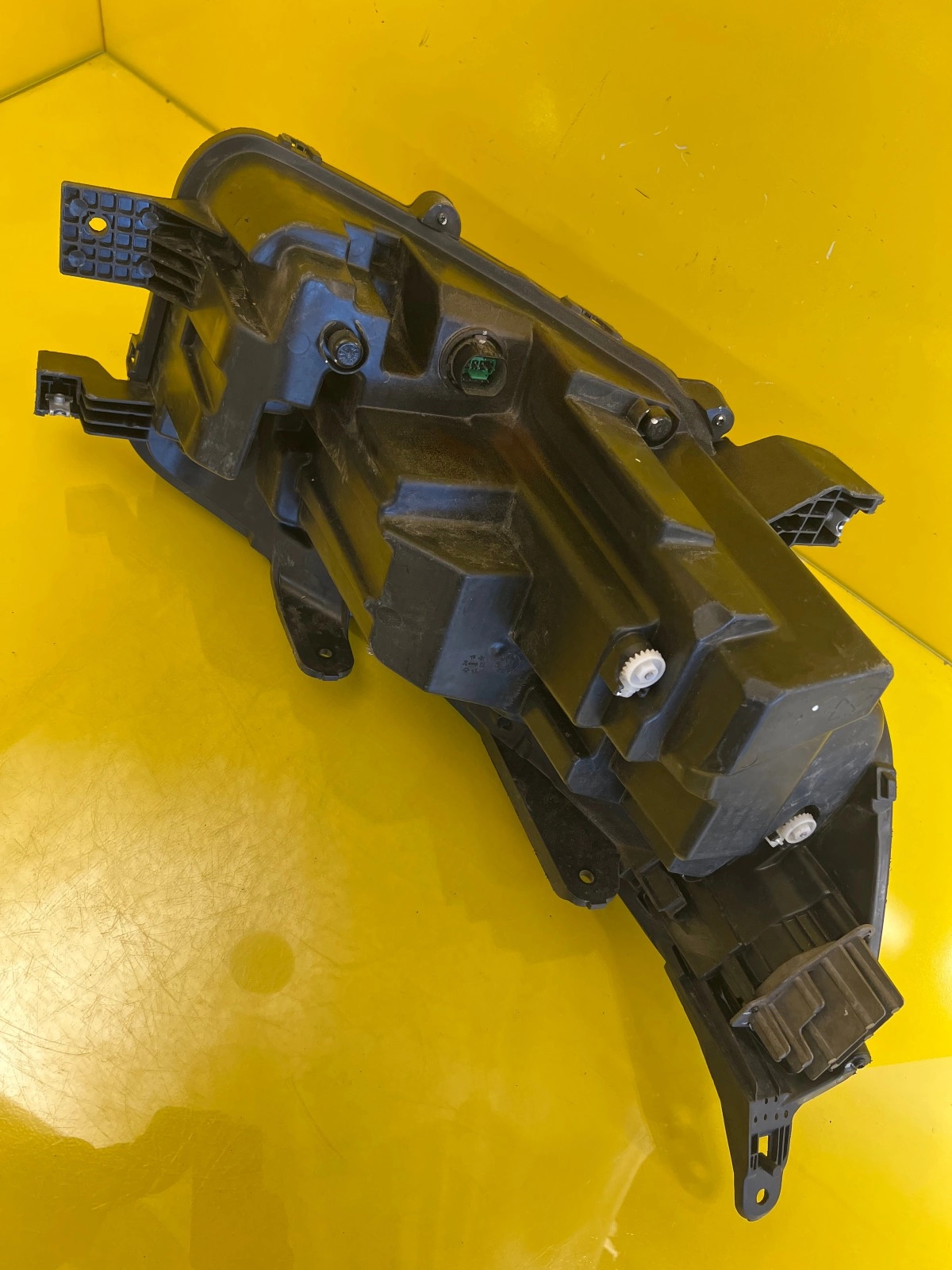 Reflektor Lampa Lewa Przednia Maxus Deliver 9 Full Led C00113995 Autolamps 6 Reflektor Lampa Lewa Przednia Maxus Deliver 9 Full Led C00113995