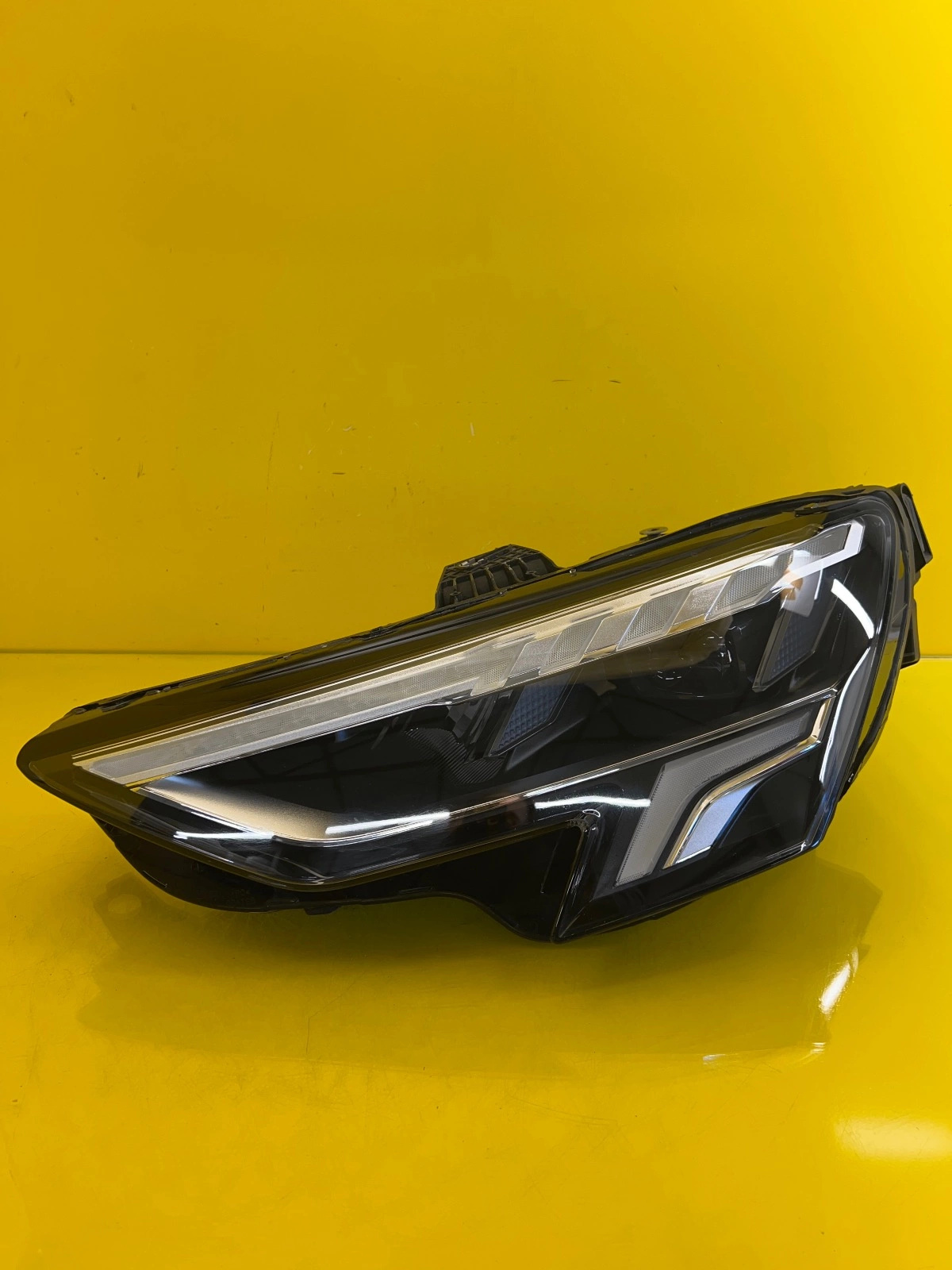 Reflektor Lampa Lewa Przednia Audi A3 8Y 20- Full Led 8Y0941033 Autolamps Reflektor Lampa Lewa Przednia Audi A3 8Y 20- Full Led 8Y0941033