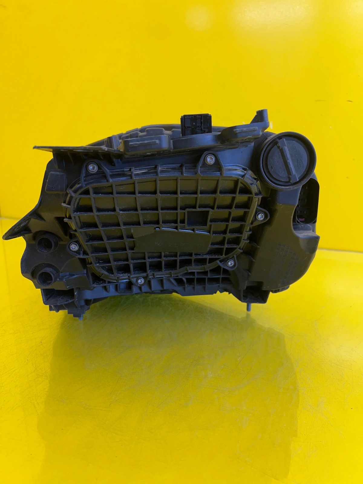 Reflektor Lampa Prawa Porsche Taycan 9J1 Full Led 9J1941032F Autolamps 6 Reflektor Lampa Prawa Porsche Taycan 9J1 Full Led 9J1941032F