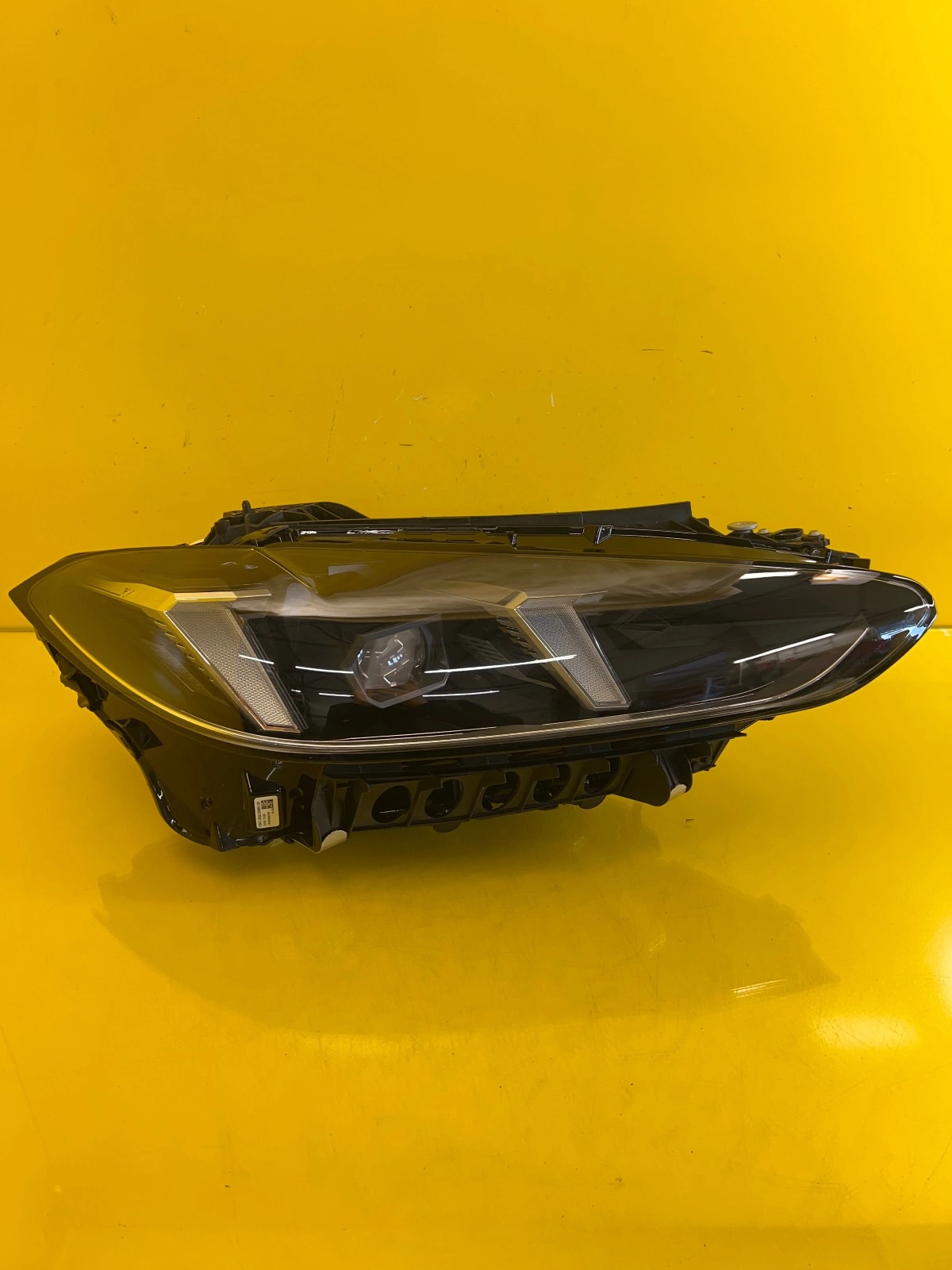 Reflektor Lampa Prawa BMW 4 G22 G23 G26 Lift LCI LED 5A3B2F4-05 Autolamps Reflektor Lampa Prawa BMW 4 G22 G23 G26 Lift LCI LED 5A3B2F4-05