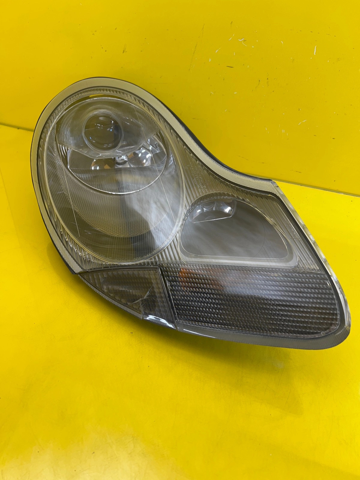 Reflektor Lampa Prawa Przednia Porsche 911 996 Boxster Xenon 99663105801 Autolamps Reflektor Lampa Prawa Przednia Porsche 911 996 Boxster Xenon 99663105801