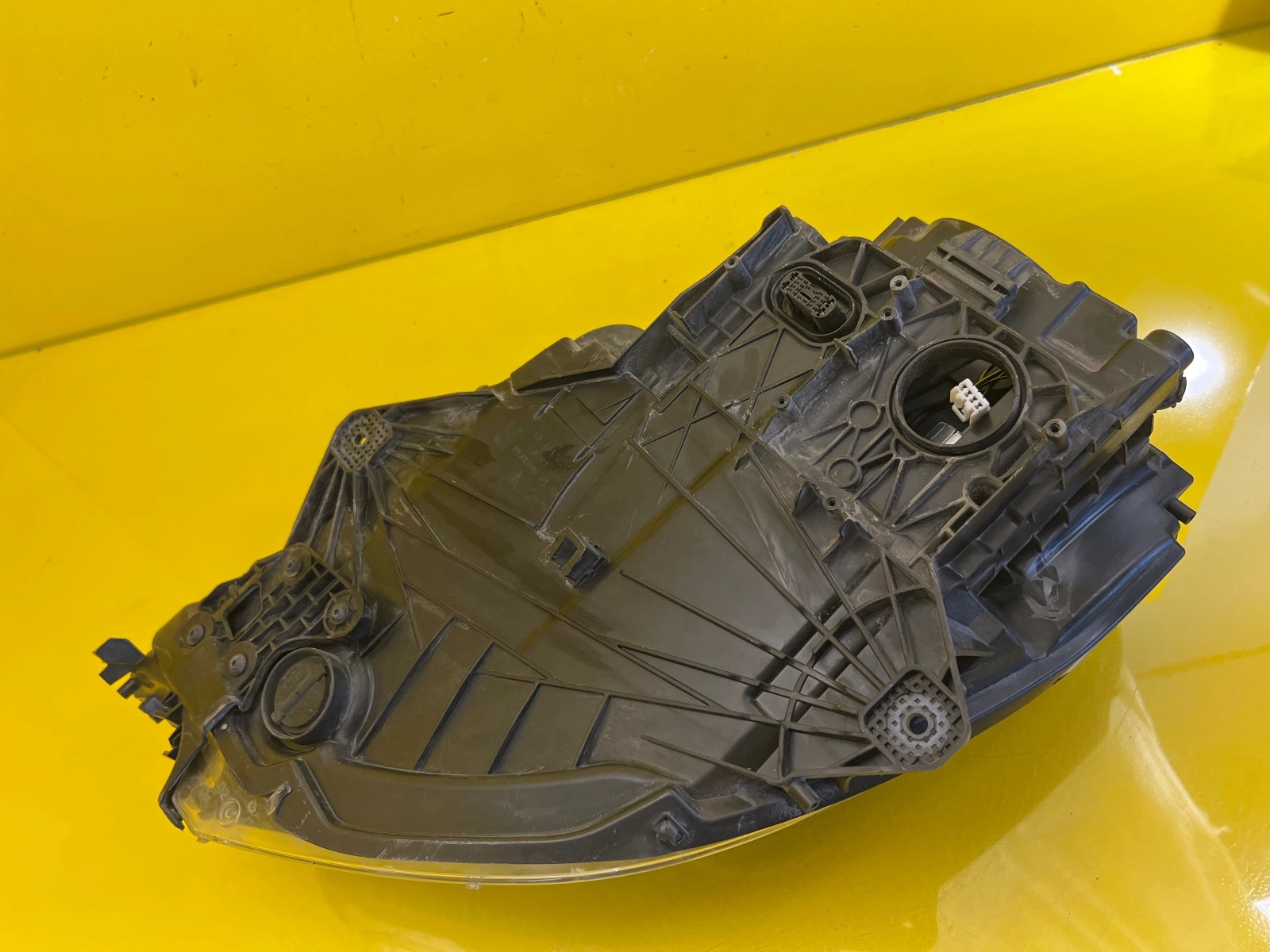 Reflektor Lampa Prawa Porsche Macan Xenon 95B941032AN Autolamps 6 Reflektor Lampa Prawa Porsche Macan Xenon 95B941032AN