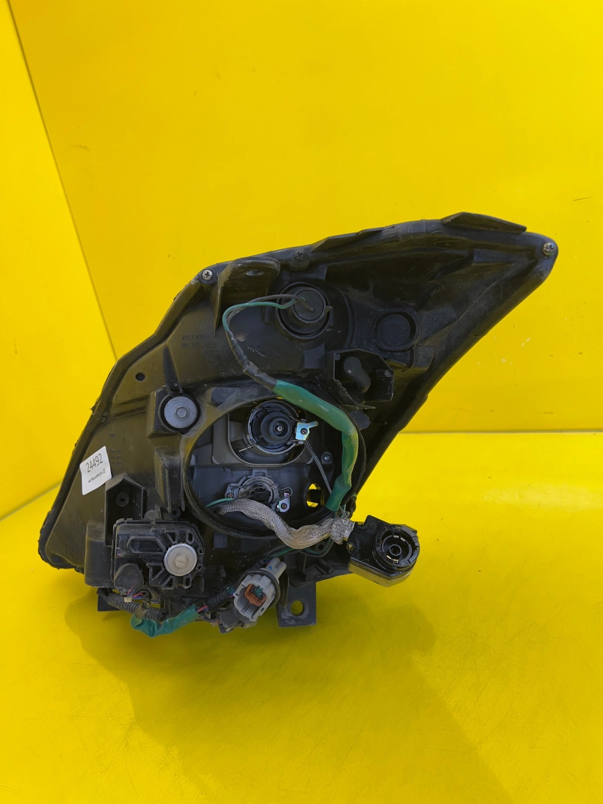 Reflektor Lampa Prawa Przednia Nissan 350Z Xenon Autolamps 4 Reflektor Lampa Prawa Przednia Nissan 350Z Xenon