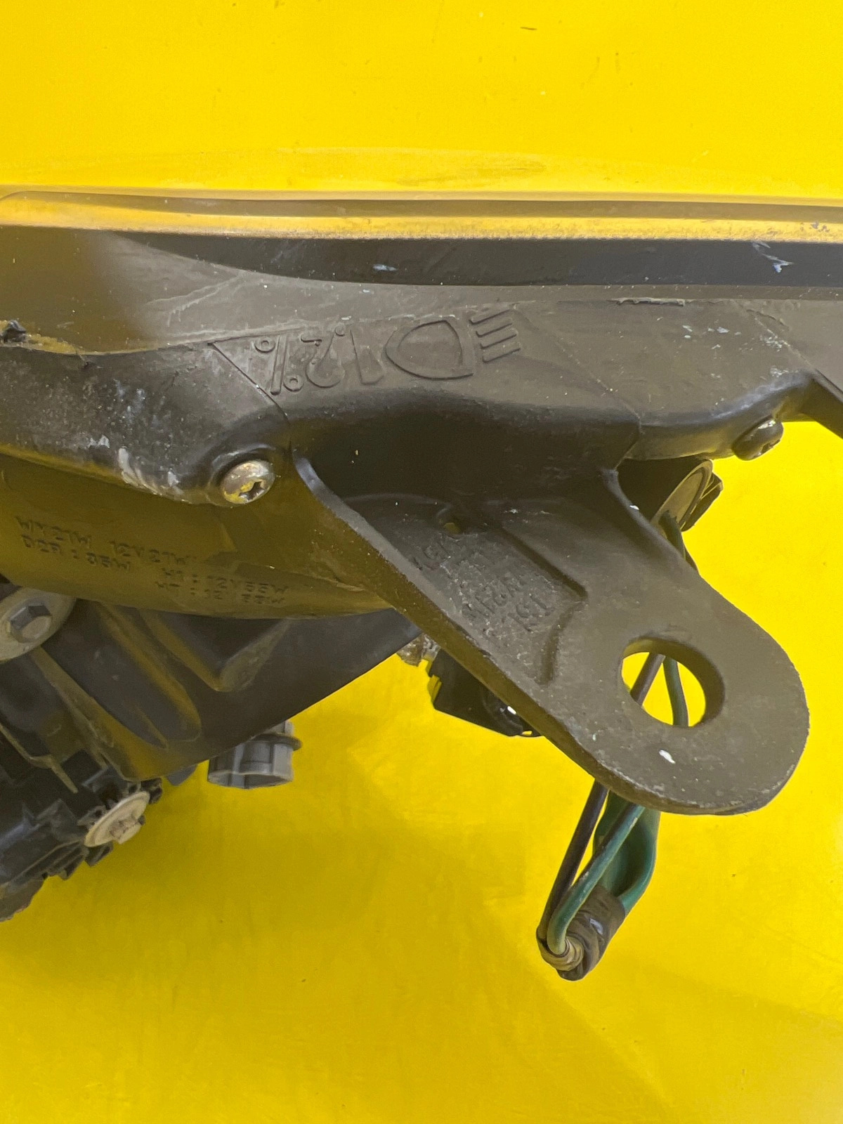 Reflektor Lampa Prawa Przednia Nissan 350Z Xenon Autolamps 7 Reflektor Lampa Prawa Przednia Nissan 350Z Xenon