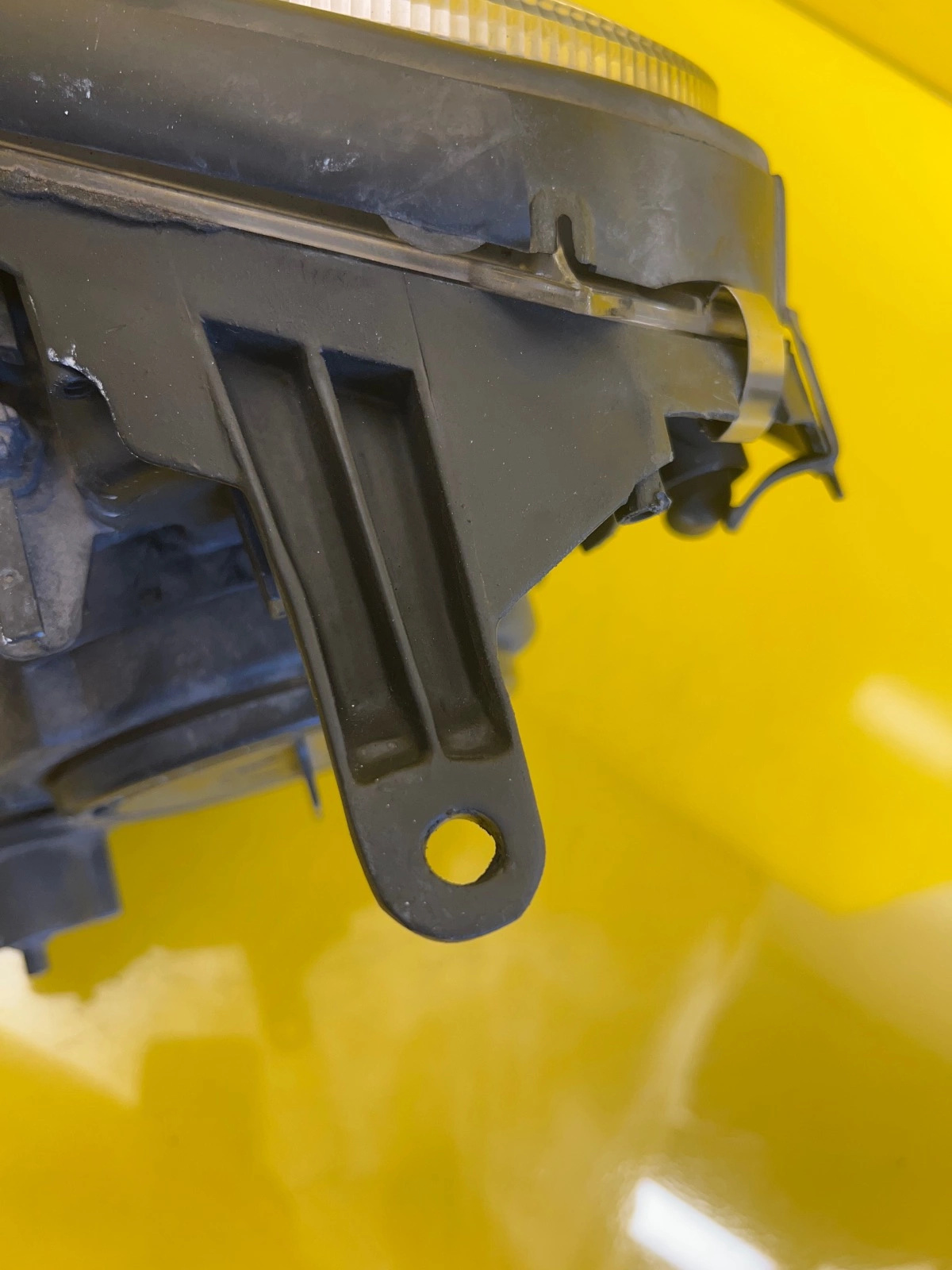 Reflektor Lampa Prawa Przednia Mercedes W211 Bi-Xenon Autolamps 5 Reflektor Lampa Prawa Przednia Mercedes W211 Bi-Xenon