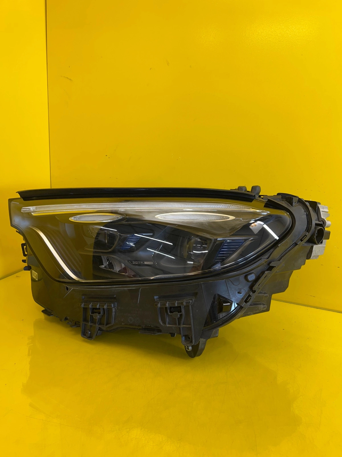 Reflektor Lampa Lewa Mercedes GLC W254 Full Led Digital Light A2549062302 Autolamps Reflektor Lampa Lewa Mercedes GLC W254 Full Led Digital Light A2549062302