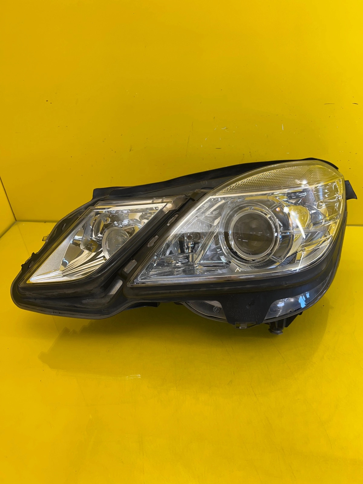 Reflektor Lampa Lewa Mercedes E-klasa W212 Xenon A2128204961 Autolamps Reflektor Lampa Lewa Mercedes E-klasa W212 Xenon A2128204961