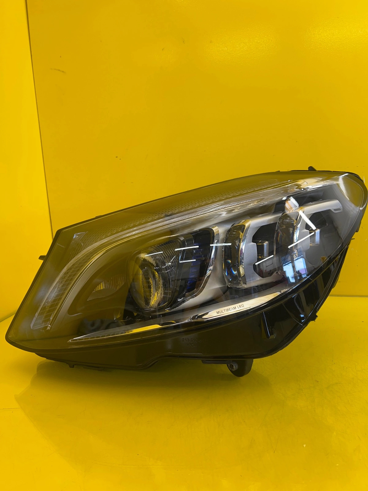 Reflektor Lampa Lewa Mercedes C-klasa W205 Lift 18-21 Full led Multibeam A2059061506 Autolamps Reflektor Lampa Lewa Mercedes C-klasa W205 Lift 18-21 Full led Multibeam A2059061506