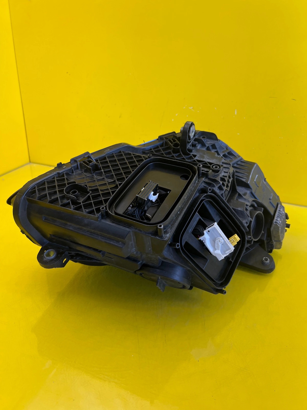 Reflektor Lampa Lewa Mercedes C-klasa W205 Lift 18-21 Full led Multibeam A2059061506 Autolamps 7 Reflektor Lampa Lewa Mercedes C-klasa W205 Lift 18-21 Full led Multibeam A2059061506