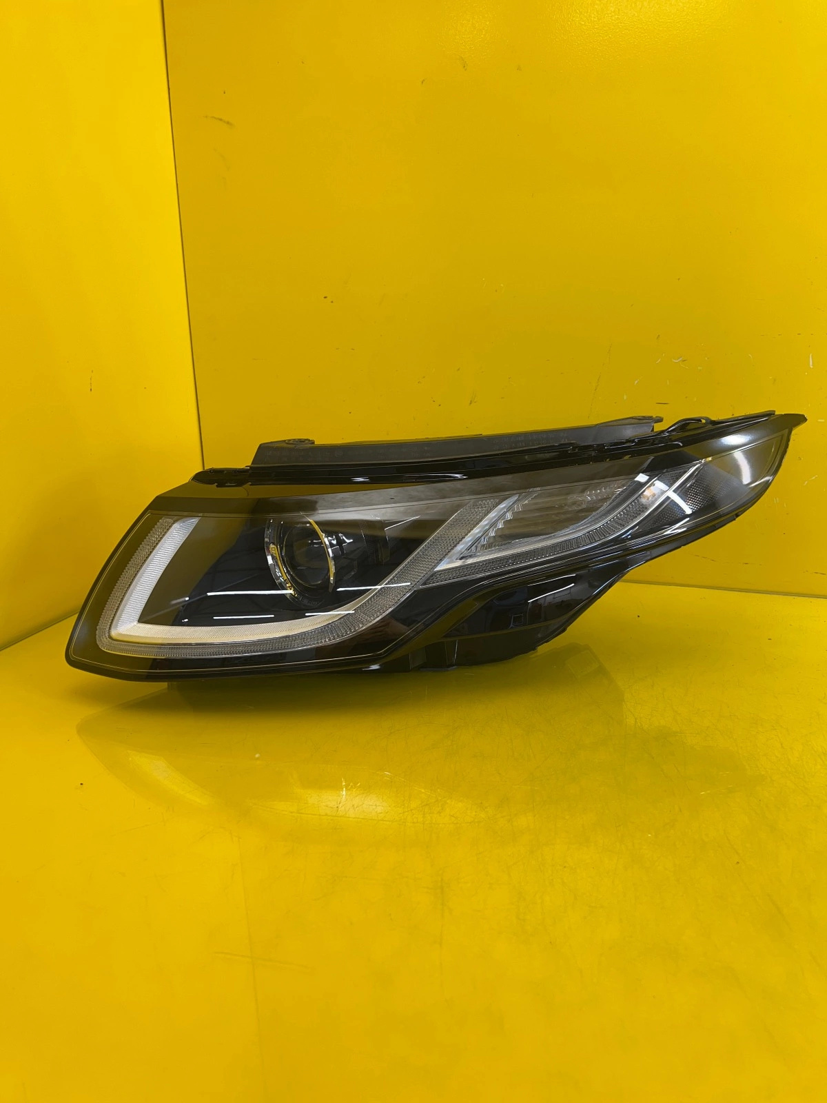Reflektor Lampa Lewa Range Rover Evoque I Lift Bi-Xenon 15-18 GJ32-13W030-EA Autolamps Reflektor Lampa Lewa Range Rover Evoque I Lift Bi-Xenon 15-18 GJ32-13W030-EA