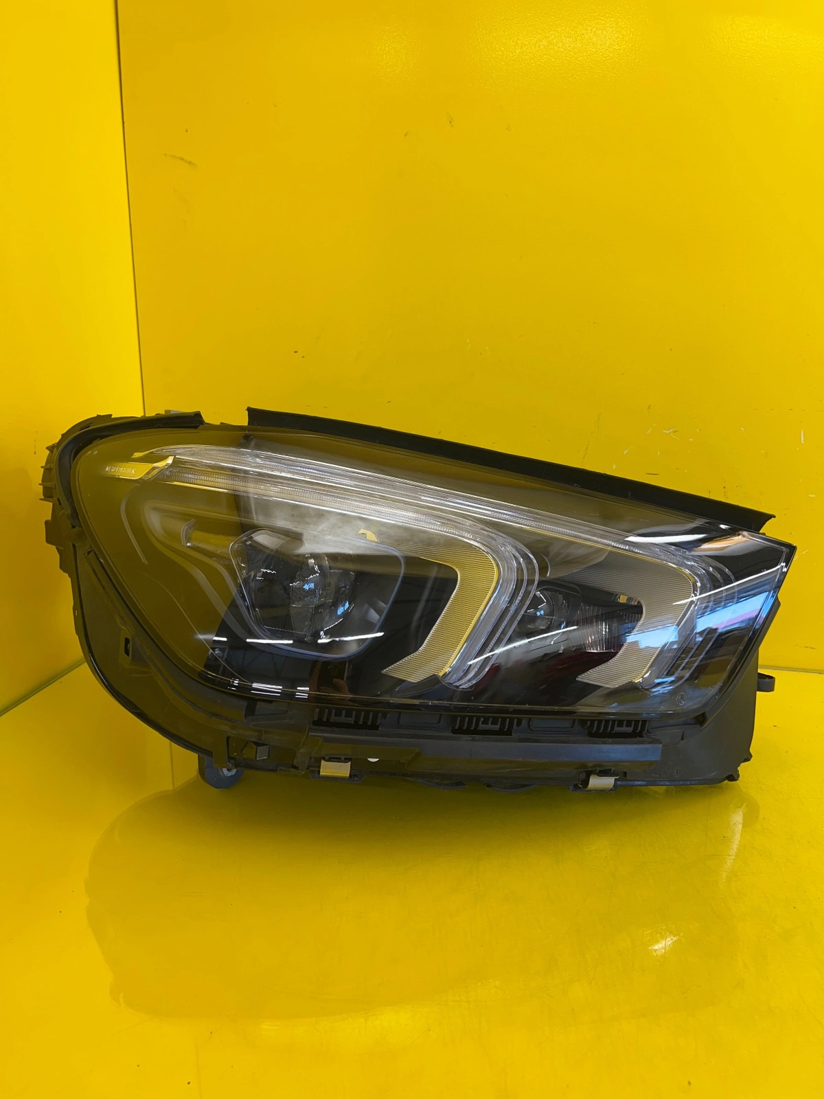 Reflektor Lampa Prawa Mercedes GLE W167 Full Led Multibeam A1679068607 Autolamps Reflektor Lampa Prawa Mercedes GLE W167 Full Led Multibeam A1679068607