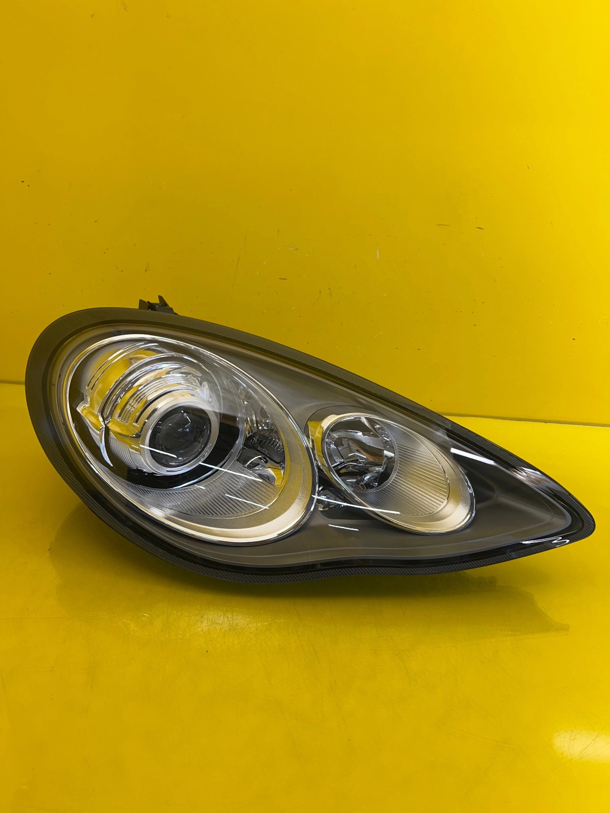 Reflektor Lampa Prawa Porsche Panamera 970 09-13 Xenon Led 97063107004 Autolamps Reflektor Lampa Prawa Porsche Panamera 970 09-13 Xenon Led 97063107004