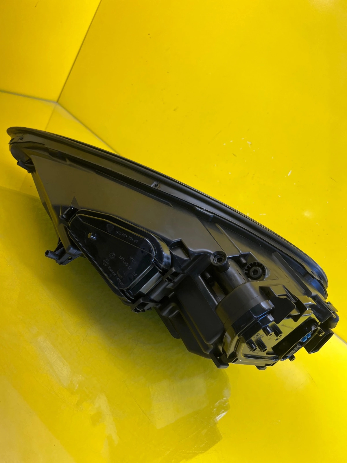 Reflektor Lampa Prawa Porsche Panamera 970 09-13 Xenon Led 97063107004 Autolamps 4 Reflektor Lampa Prawa Porsche Panamera 970 09-13 Xenon Led 97063107004