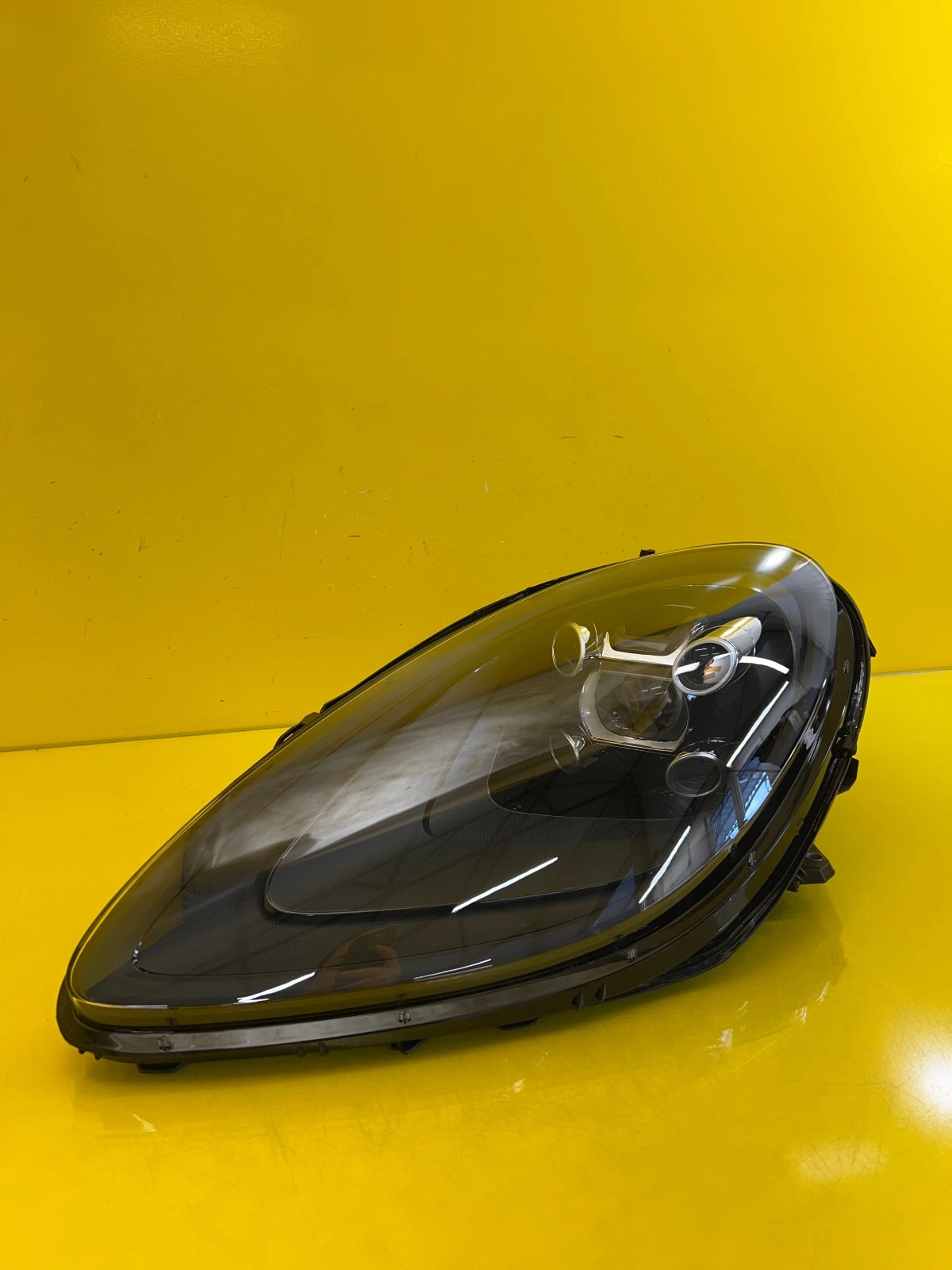 Reflektor Lampa Lewa Porsche Macan 95B Full Led 2020 95B941009AL Autolamps Reflektor Lampa Lewa Porsche Macan 95B Full Led 2020 95B941009AL