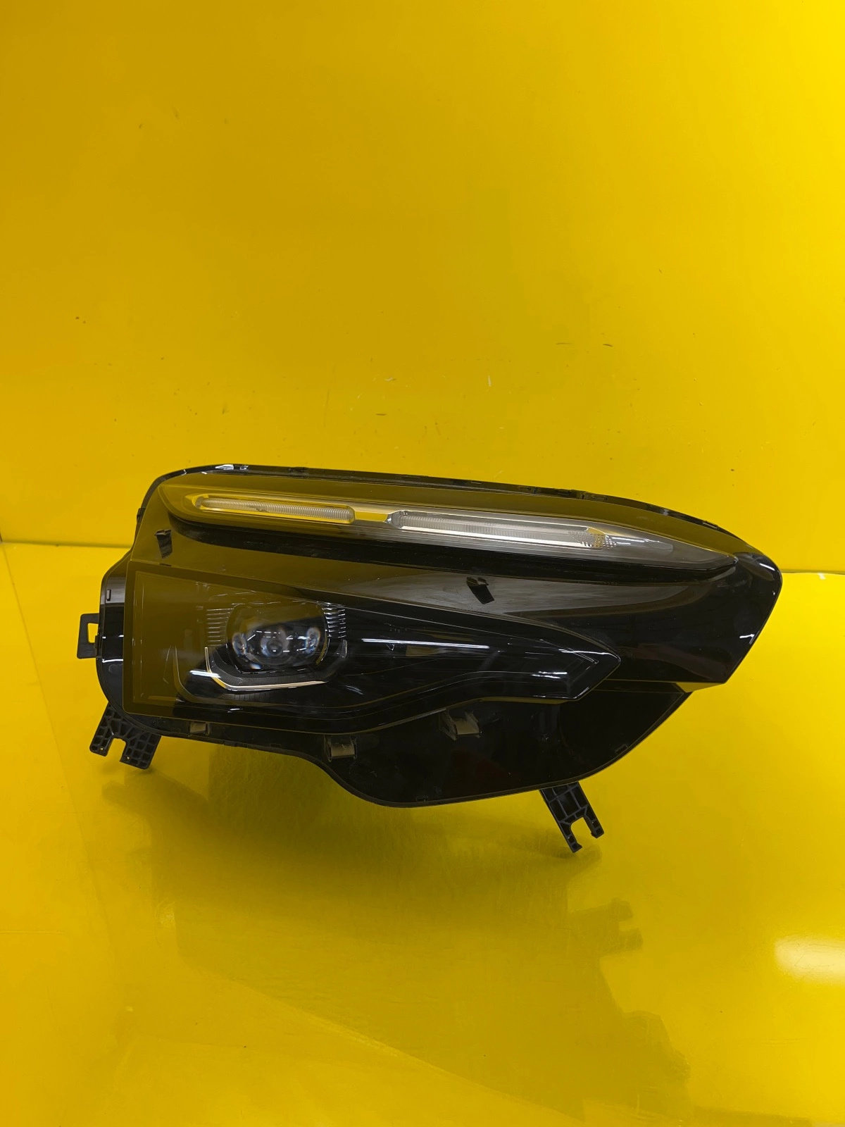 Reflektor Lampa Prawa Nio ES8 Full Led CN000000297 Autolamps Reflektor Lampa Prawa Nio ES8 Full Led CN000000297