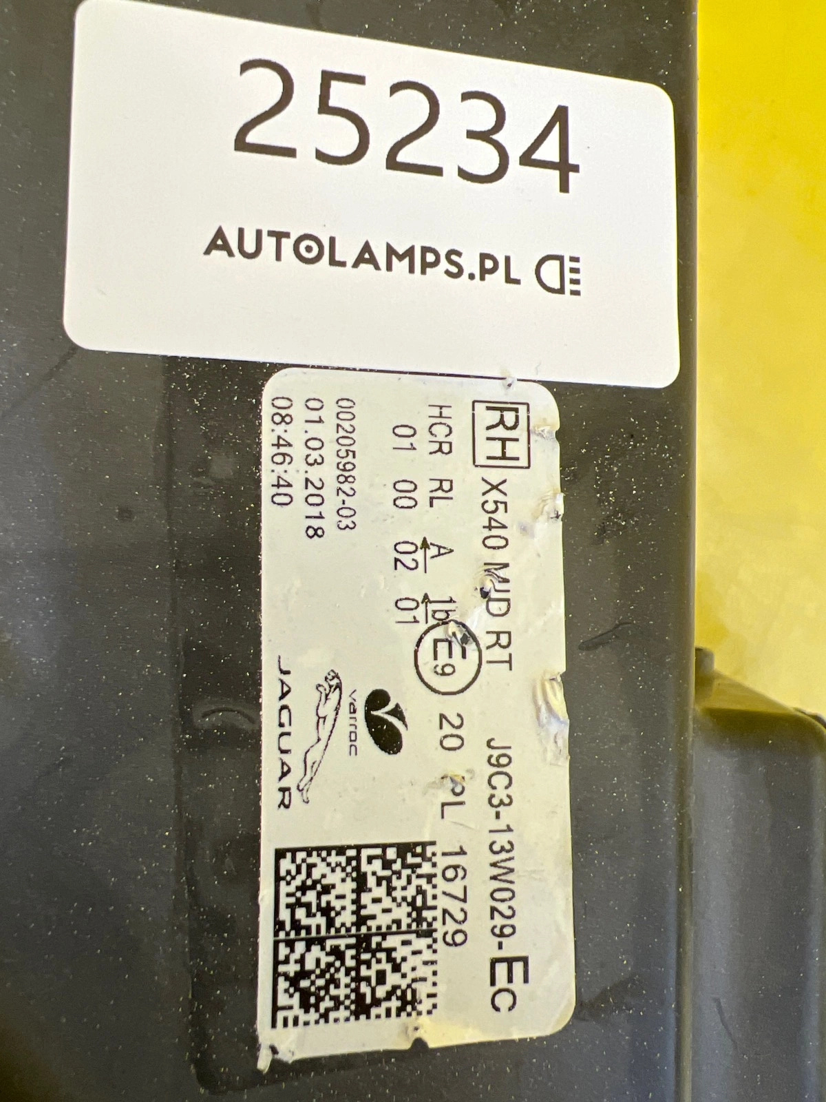 Reflektor Lampa Prawa Jaguar E-Pace Mid Led J9C3-13W029-EC Autolamps 2 Reflektor Lampa Prawa Jaguar E-Pace Mid Led J9C3-13W029-EC