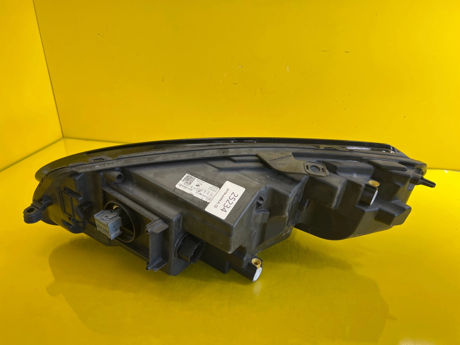 Reflektor Lampa Prawa Jaguar E-Pace Mid Led J9C3-13W029-EC Autolamps 3 Reflektor Lampa Prawa Jaguar E-Pace Mid Led J9C3-13W029-EC