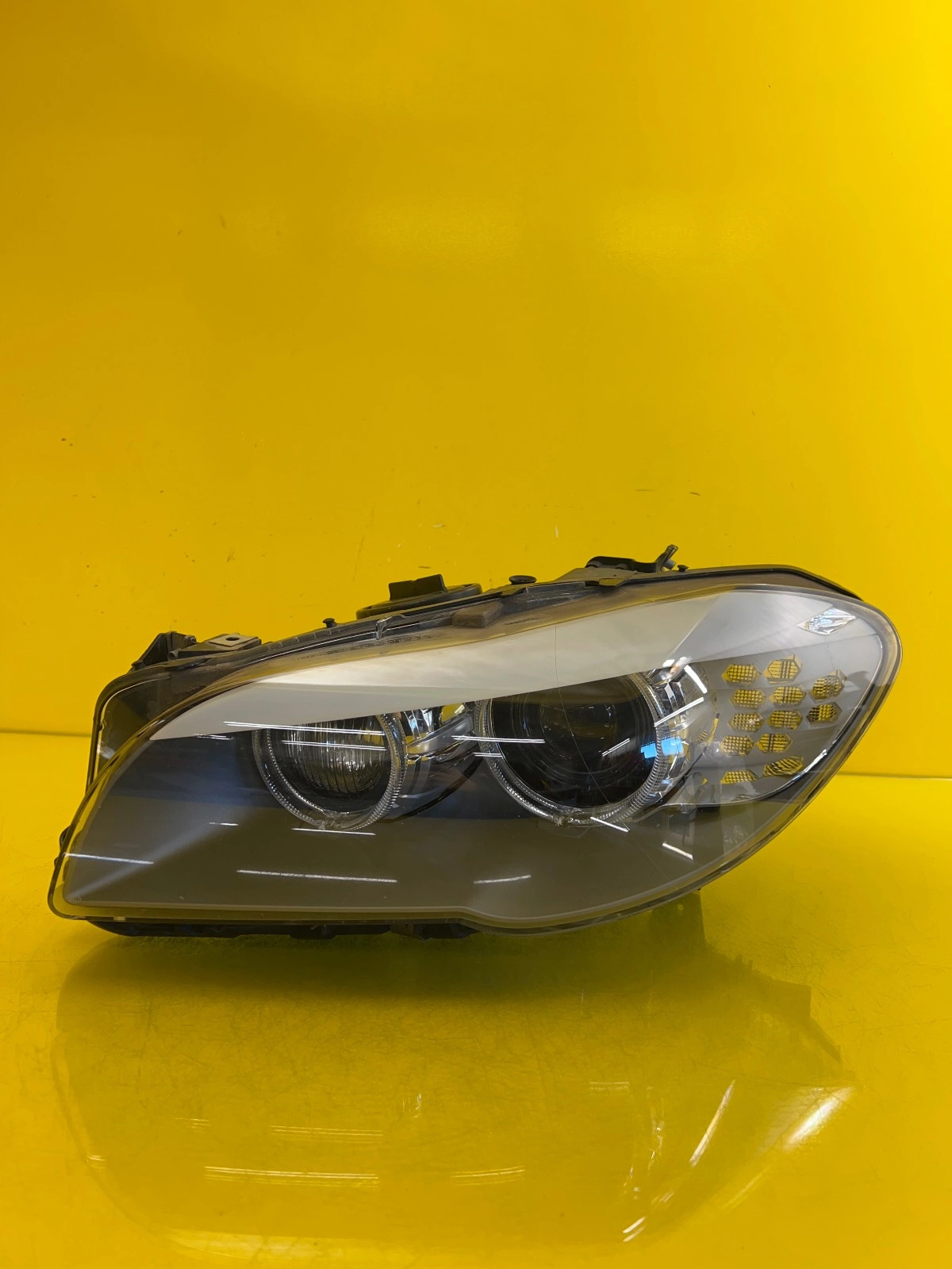 Reflektor Lampa Lewa BMW 5 F10 F11 Bi-Xenon Skrętny 7203251-19 Autolamps Reflektor Lampa Lewa BMW 5 F10 F11 Bi-Xenon Skrętny 7203251-19