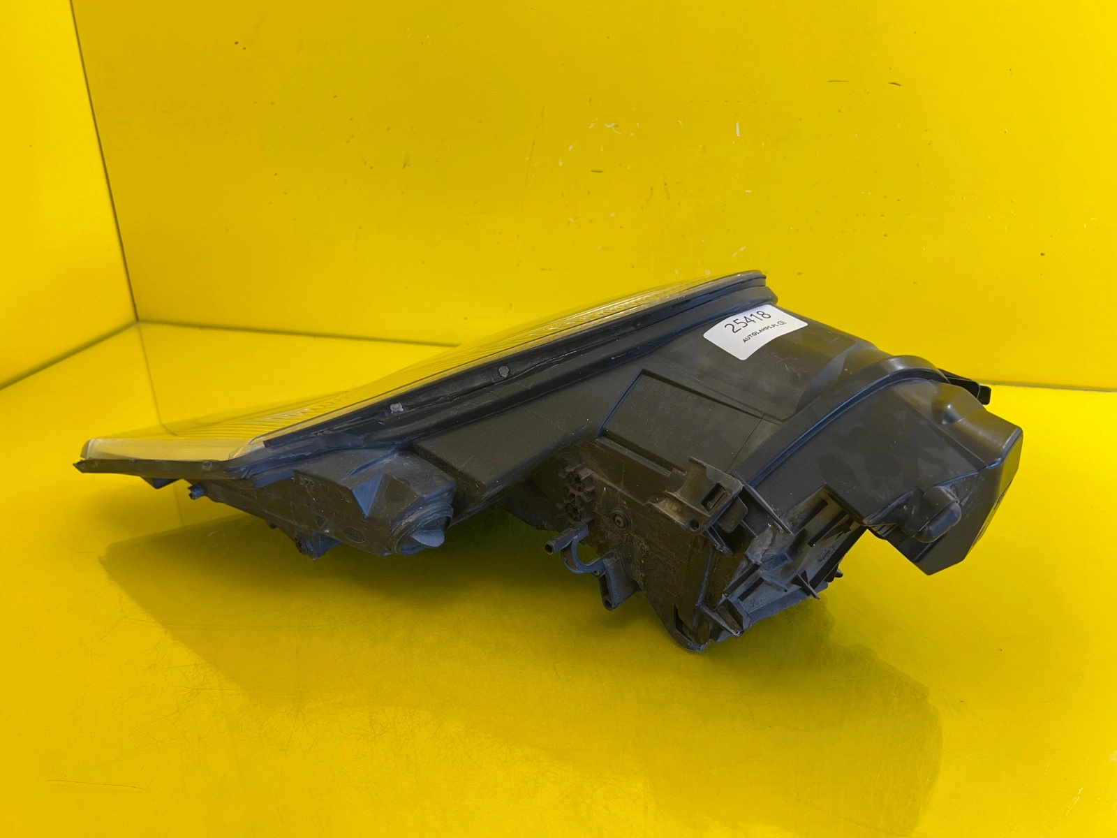 Reflektor Lampa Prawa Porche 9911 996 Lift 01-05 Zwykła Autolamps 4 Reflektor Lampa Prawa Porche 9911 996 Lift 01-05 Zwykła