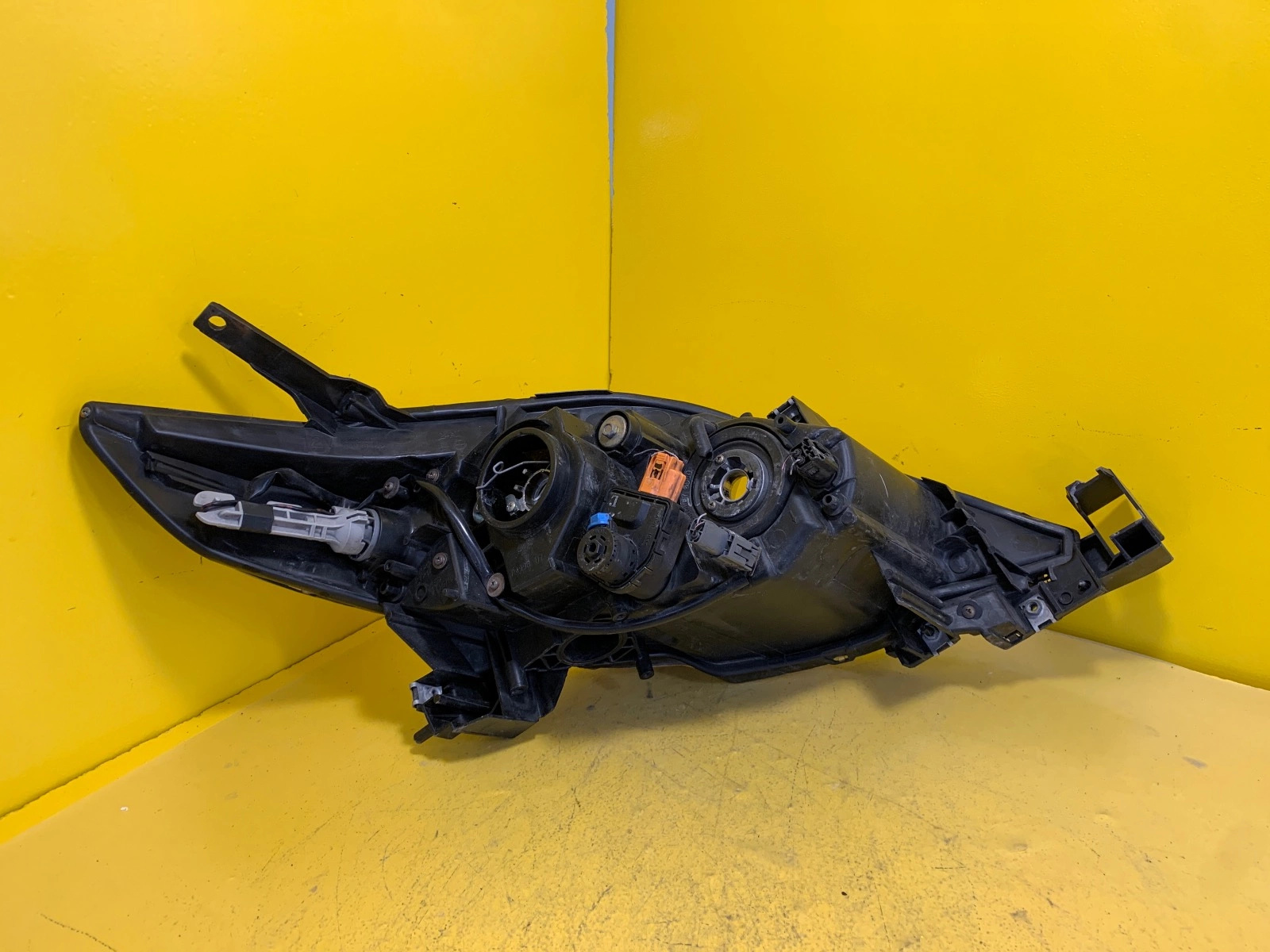 Reflektor Lampa Lewa MAZDA 5 CR19 2005-2008 Autolamps 2 Reflektor Lampa Lewa MAZDA 5 CR19 2005-2008