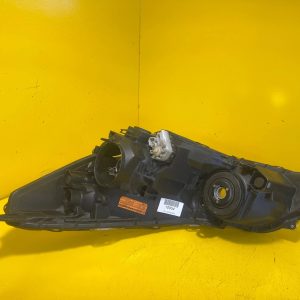 Reflektor Lampa Prawa Subaru Legacy Outback Lift 12-14 XENON