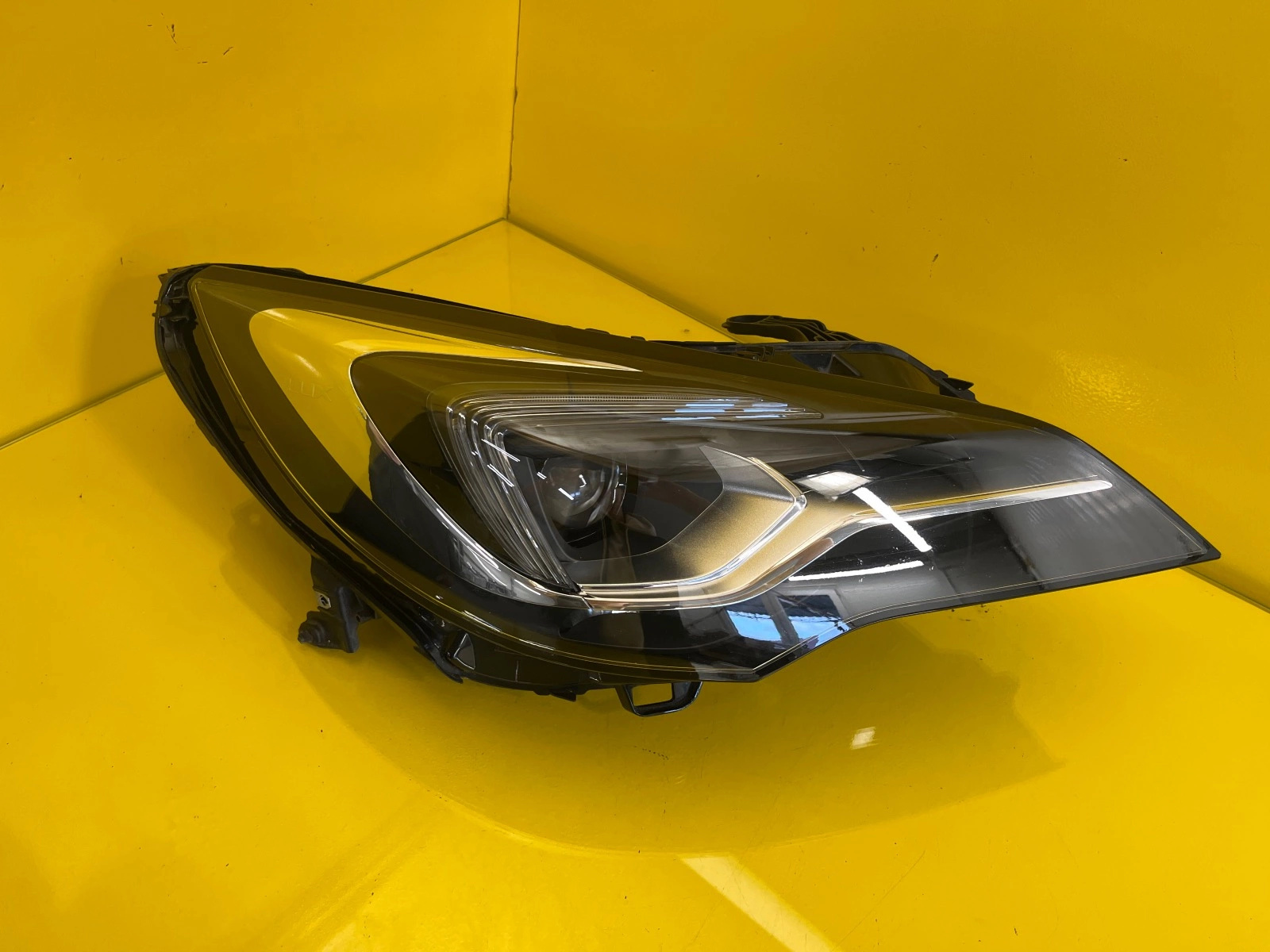 Reflektor Lampa Prawa Opel Astra K Full Led Autolamps Reflektor Lampa Prawa Opel Astra K Full Led