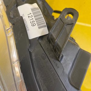 Reflektor Lampa Prawa Subaru Impreza XV 2011-