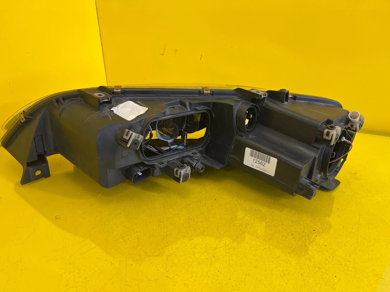 Reflektor Lampa Prawa Mazda 6 05-07 zwykła Autolamps 2 Reflektor Lampa Prawa Mazda 6 05-07 zwykła