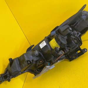 Reflektor Lampa Prawa Citroen C-CROSSER XENON 07-12