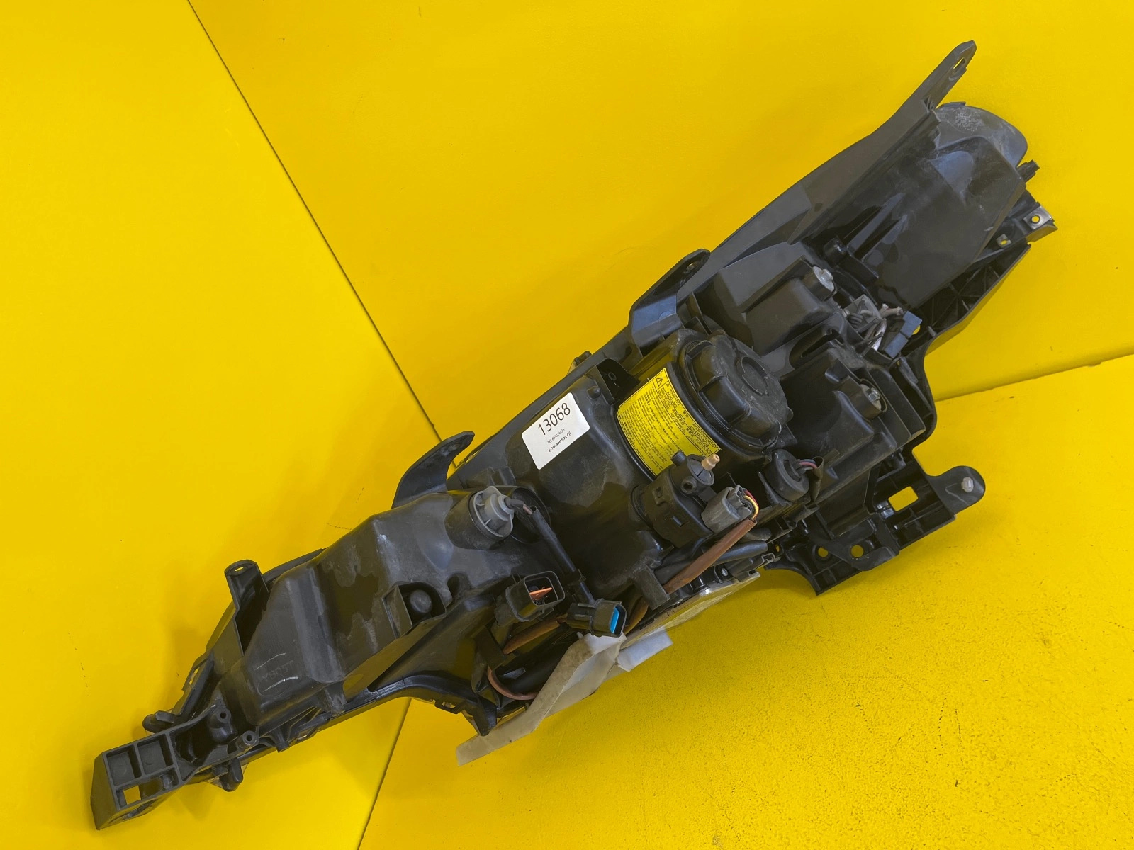 Reflektor Lampa Prawa Citroen C-CROSSER XENON 07-12 Autolamps 2 Reflektor Lampa Prawa Citroen C-CROSSER XENON 07-12