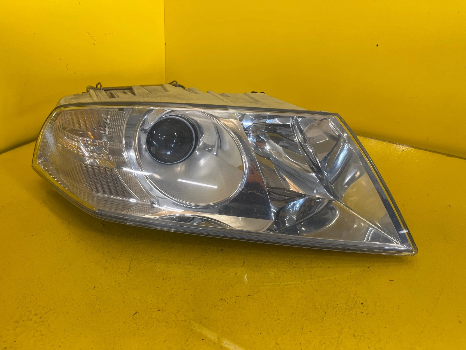 Reflektor Lampa Prawa Skoda Octavia II 2 Autolamps Reflektor Lampa Prawa Skoda Octavia II 2