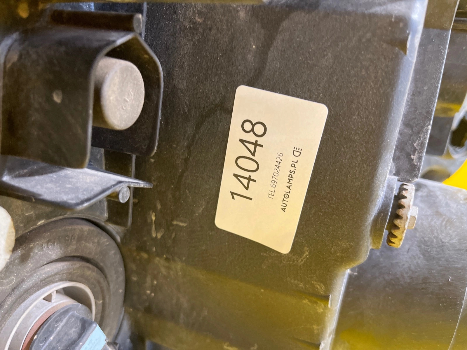 Reflektor Lampa Prawa Mitsubishi Pajero 4 IV XENON Autolamps 2 Reflektor Lampa Prawa Mitsubishi Pajero 4 IV XENON