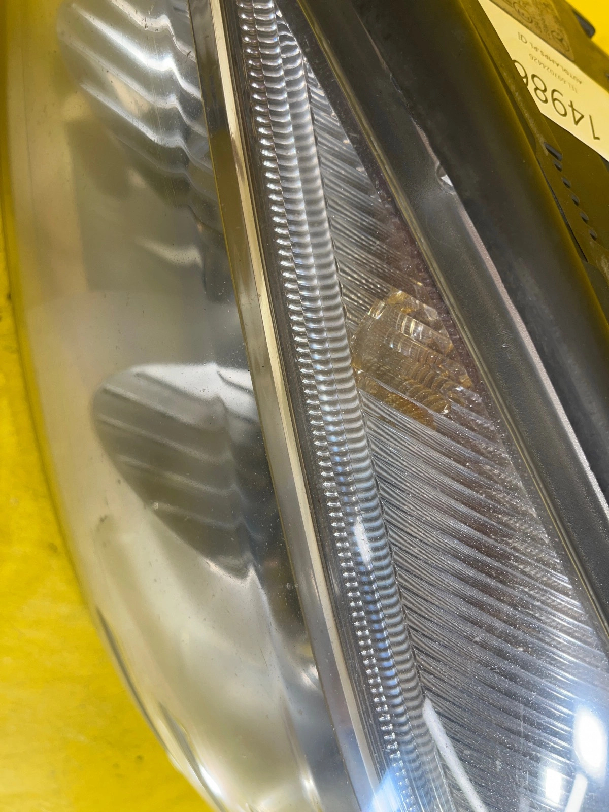 Reflektor Lampa Lewa Mercedes C-KLASA W204 A2048208361 Autolamps 3 Reflektor Lampa Lewa Mercedes C-KLASA W204 A2048208361