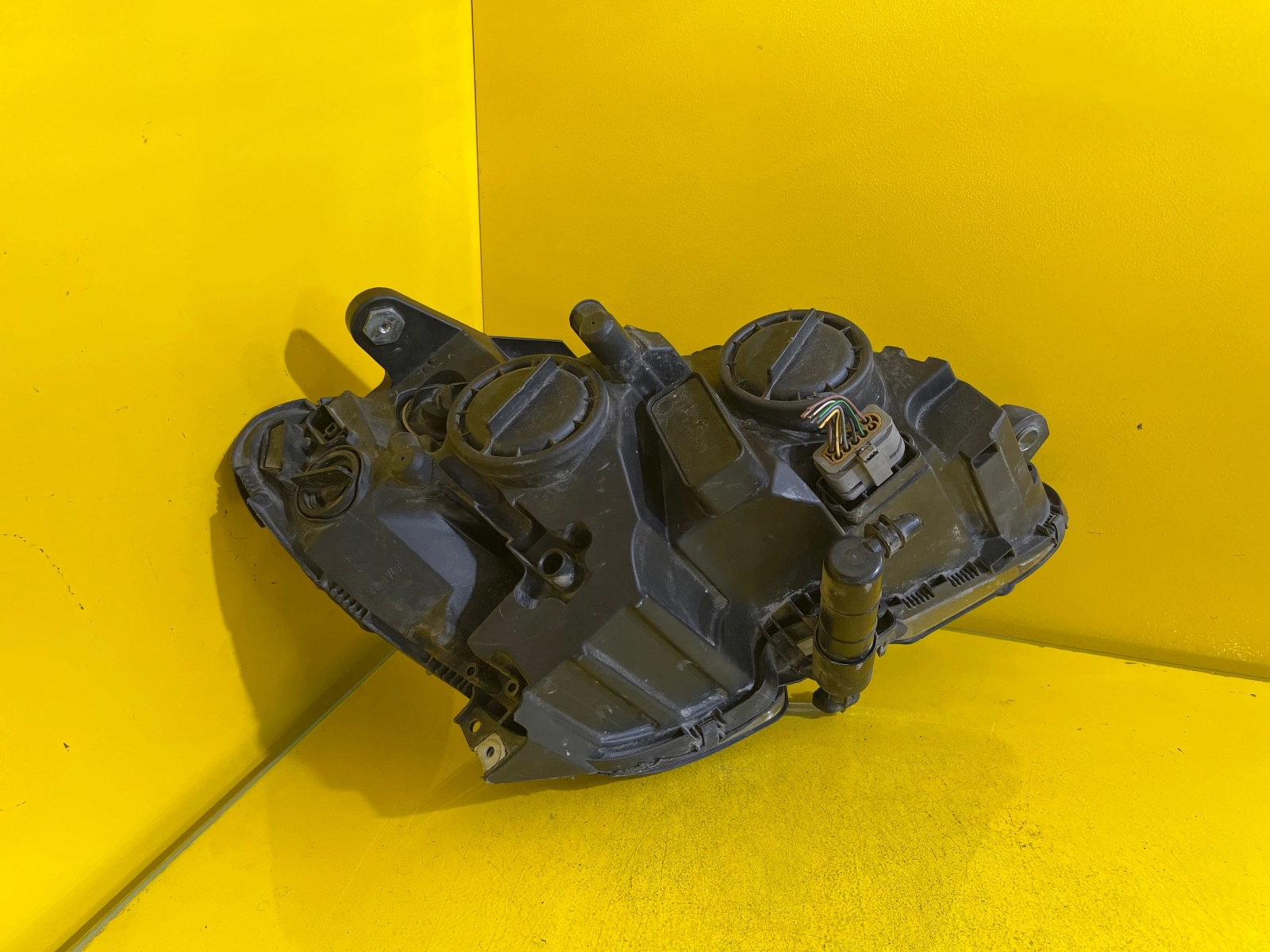 Reflektor Lampa Lewa Mercedes C-KLASA W204 A2048208361 Autolamps 5 Reflektor Lampa Lewa Mercedes C-KLASA W204 A2048208361