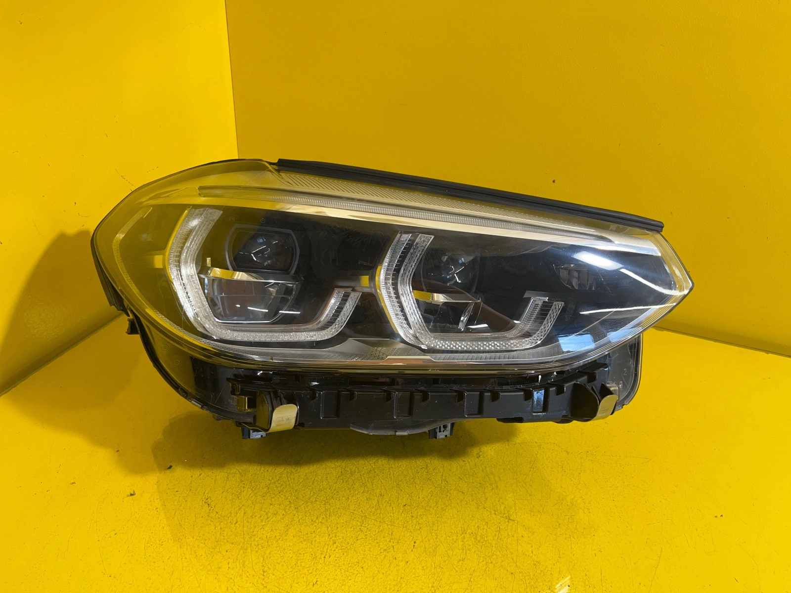 Reflektor Lampa Prawa BMW X3 G01 X4 G02 2018- FULL LED 8739654-02 Autolamps Reflektor Lampa Prawa BMW X3 G01 X4 G02 2018- FULL LED 8739654-02