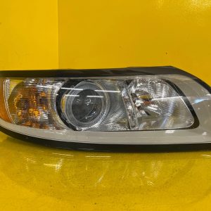 Reflektor Lampa Prawa VOLVO S40 II V50 LIFT 30763064 Autolamps Reflektor Lampa Prawa VOLVO S40 II V50 LIFT 30763064