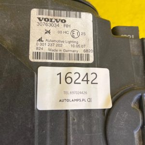 Reflektor Lampa Prawa VOLVO S40 II V50 LIFT 30763064