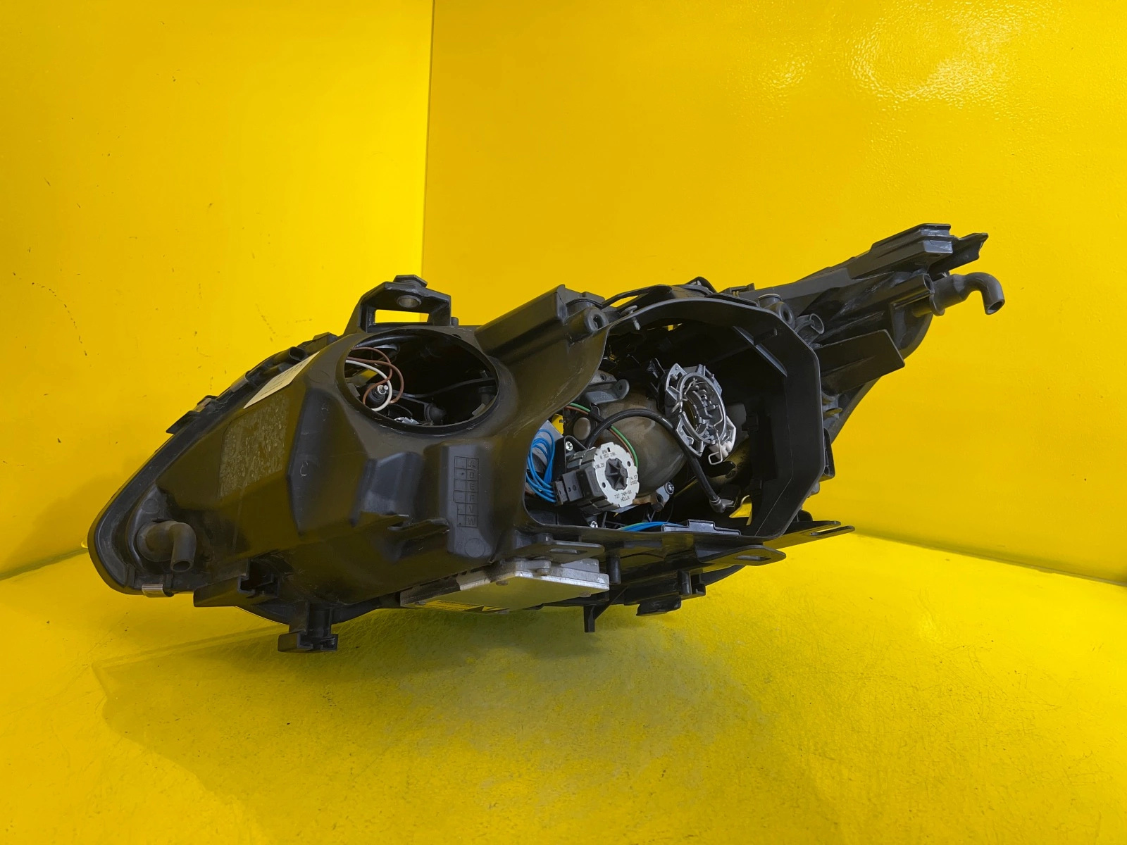 Reflektor Lampa Prawa BMW E60 E61 Xenon 03-07 7044672-05 D2S Autolamps 3 Reflektor Lampa Prawa BMW E60 E61 Xenon 03-07 7044672-05 D2S