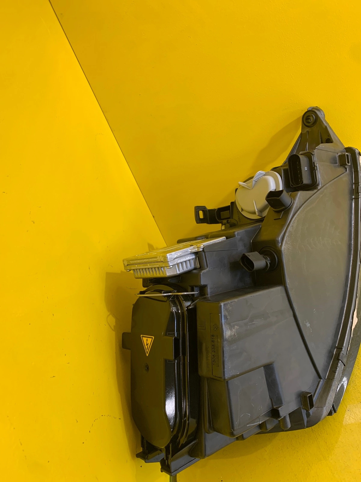 Reflektor Lampa Lewa AUDI TT 8N XENON 98-06 8N0941003BF Autolamps 4 Reflektor Lampa Lewa AUDI TT 8N XENON 98-06 8N0941003BF